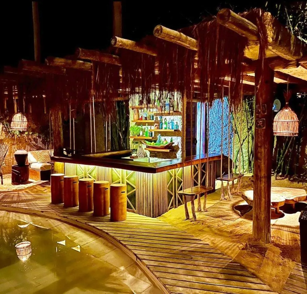 Lounge or bar in Aloha Village Bangalôs