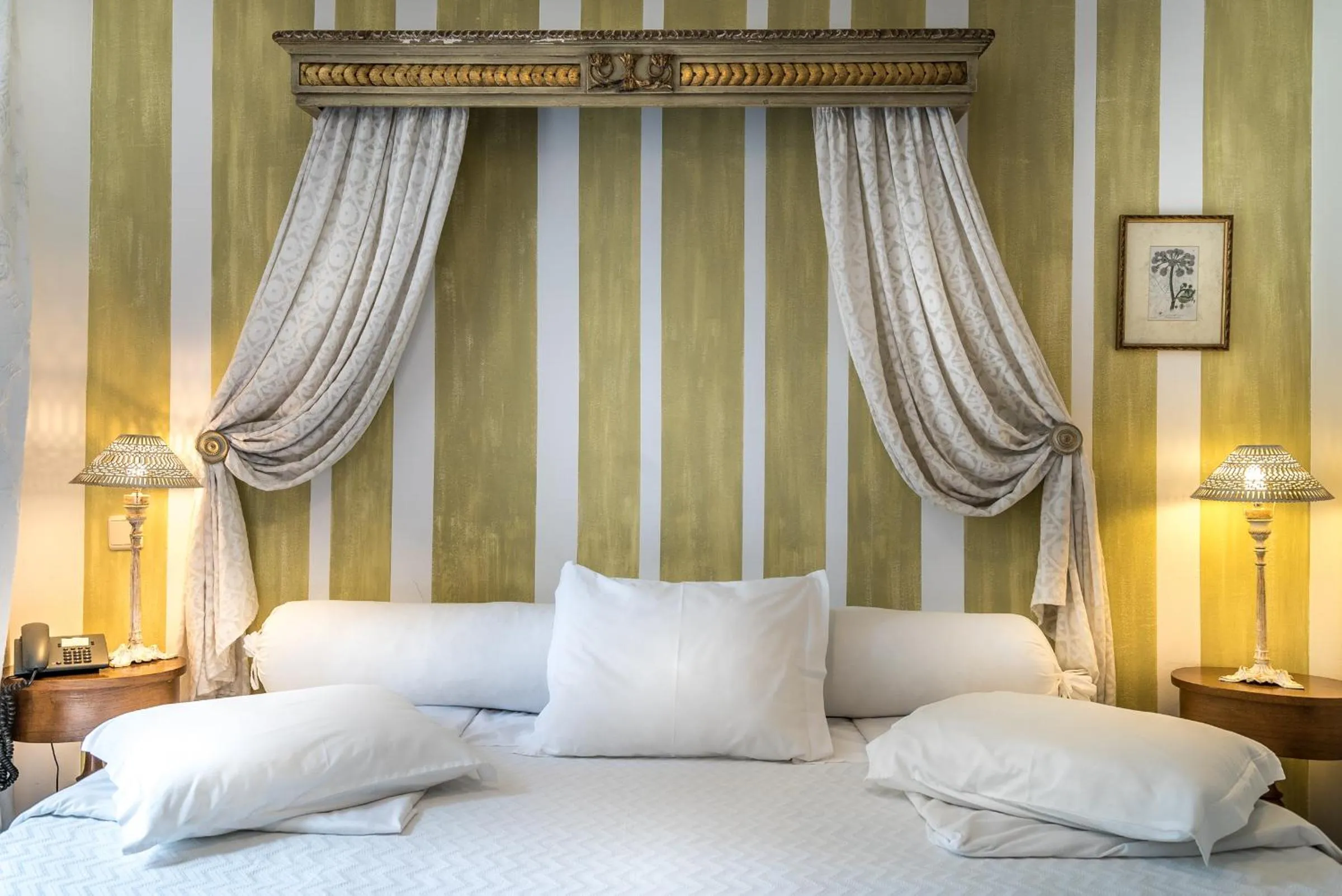 Bed in Lawrences Hotel