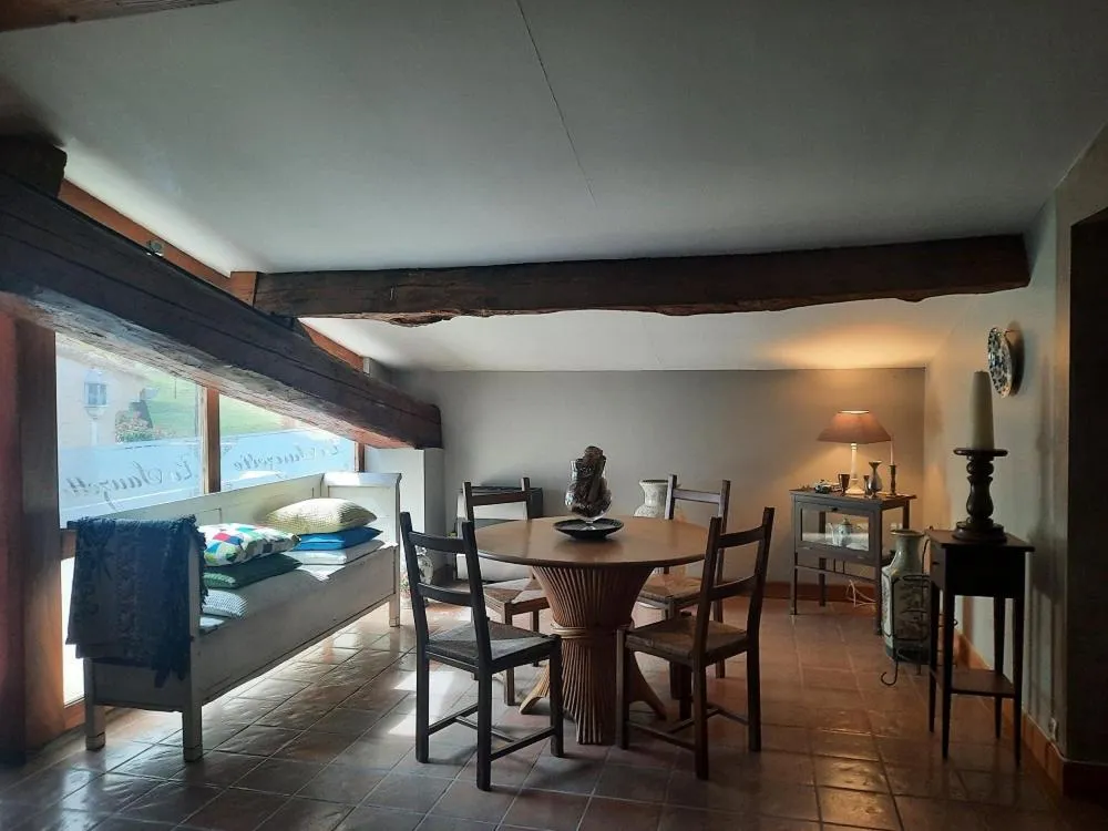 Communal lounge/ TV room in Domaine La Sauzette