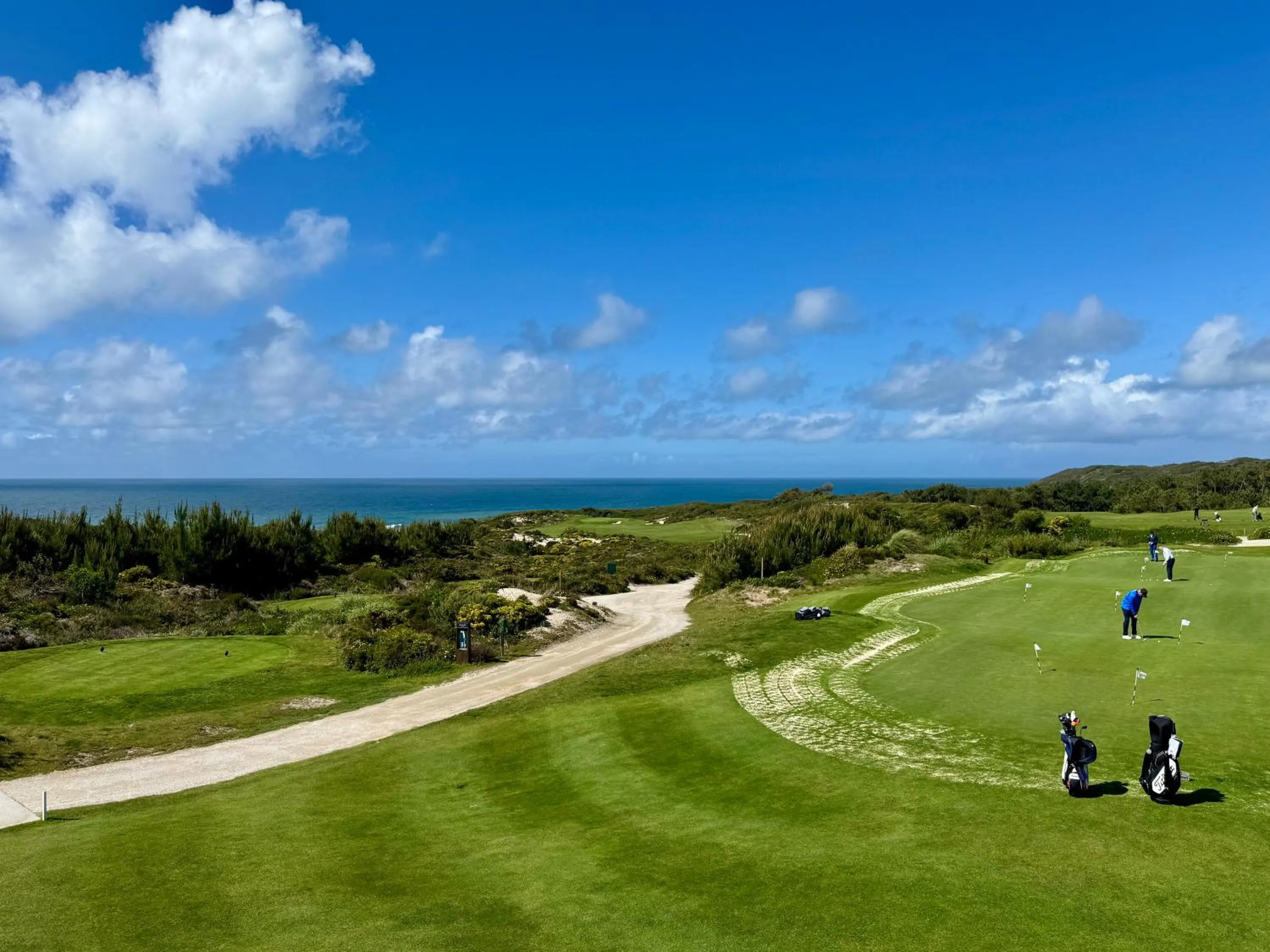 Golfcourse in Silver Seahorse Garden Retreat