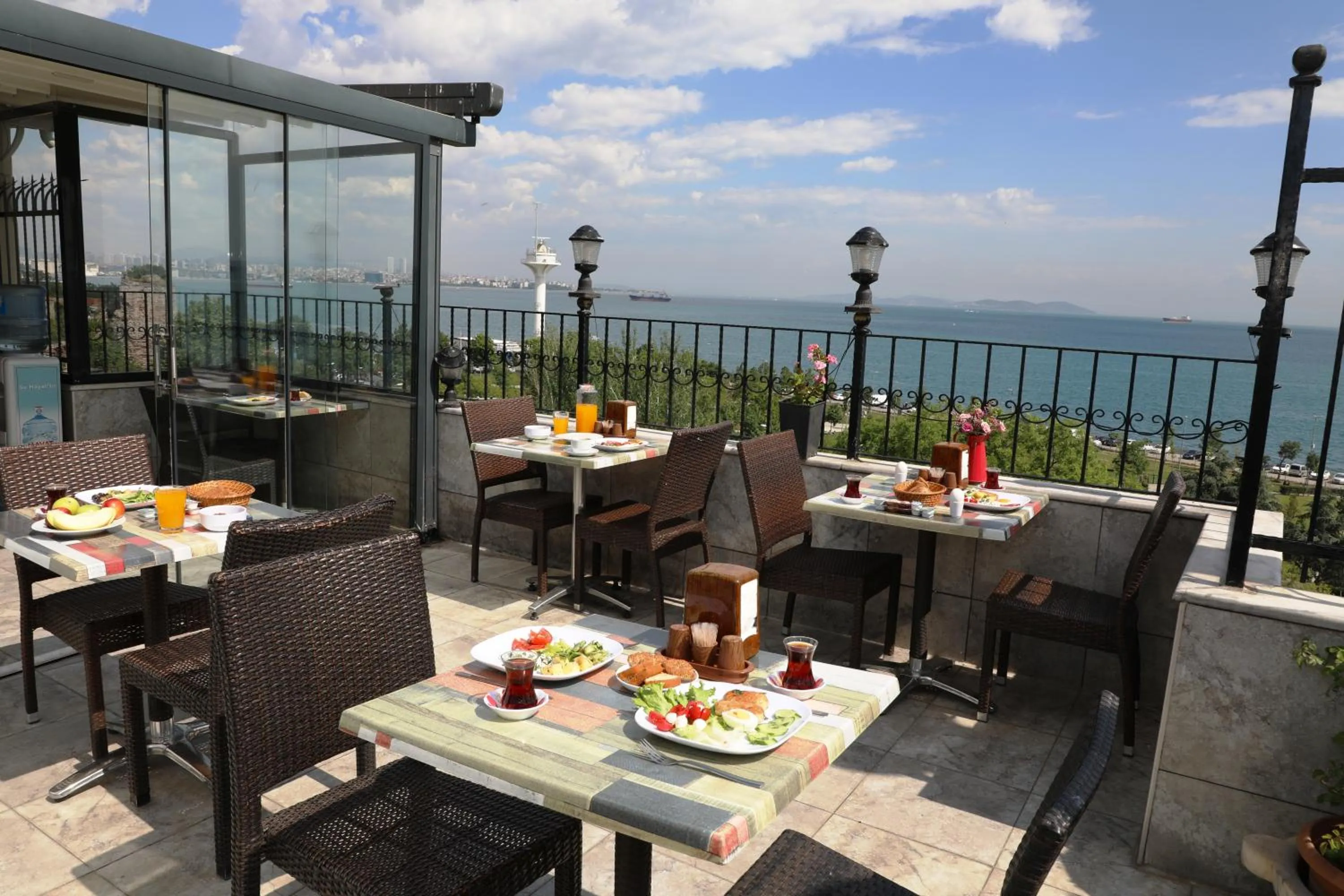 Balcony/Terrace in Seahouse Suites