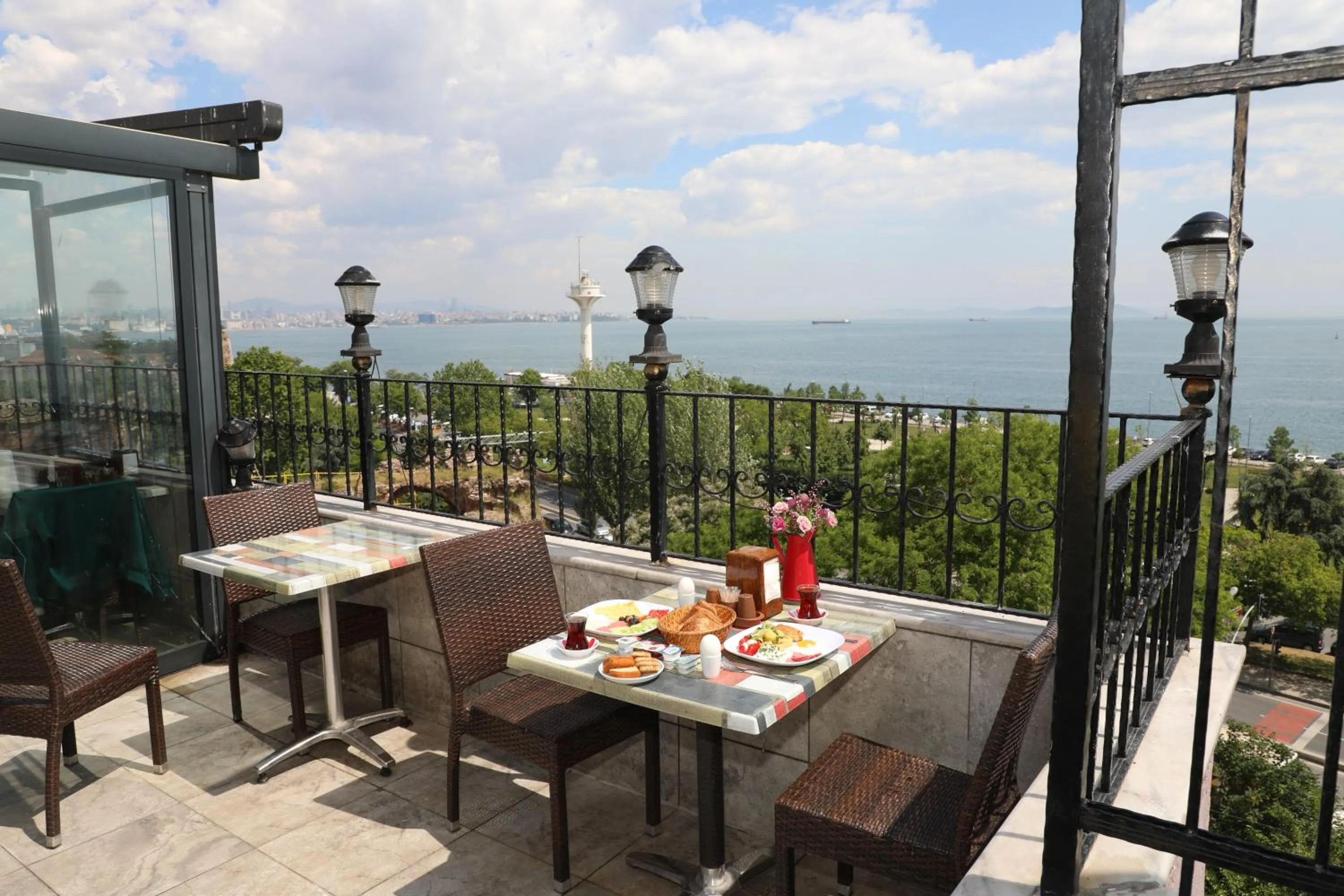 Balcony/Terrace in Seahouse Suites