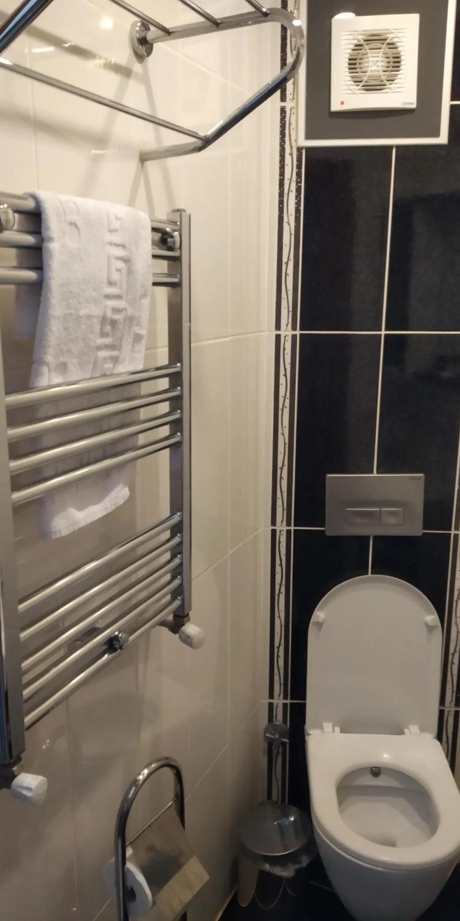 Bathroom in Seahouse Suites