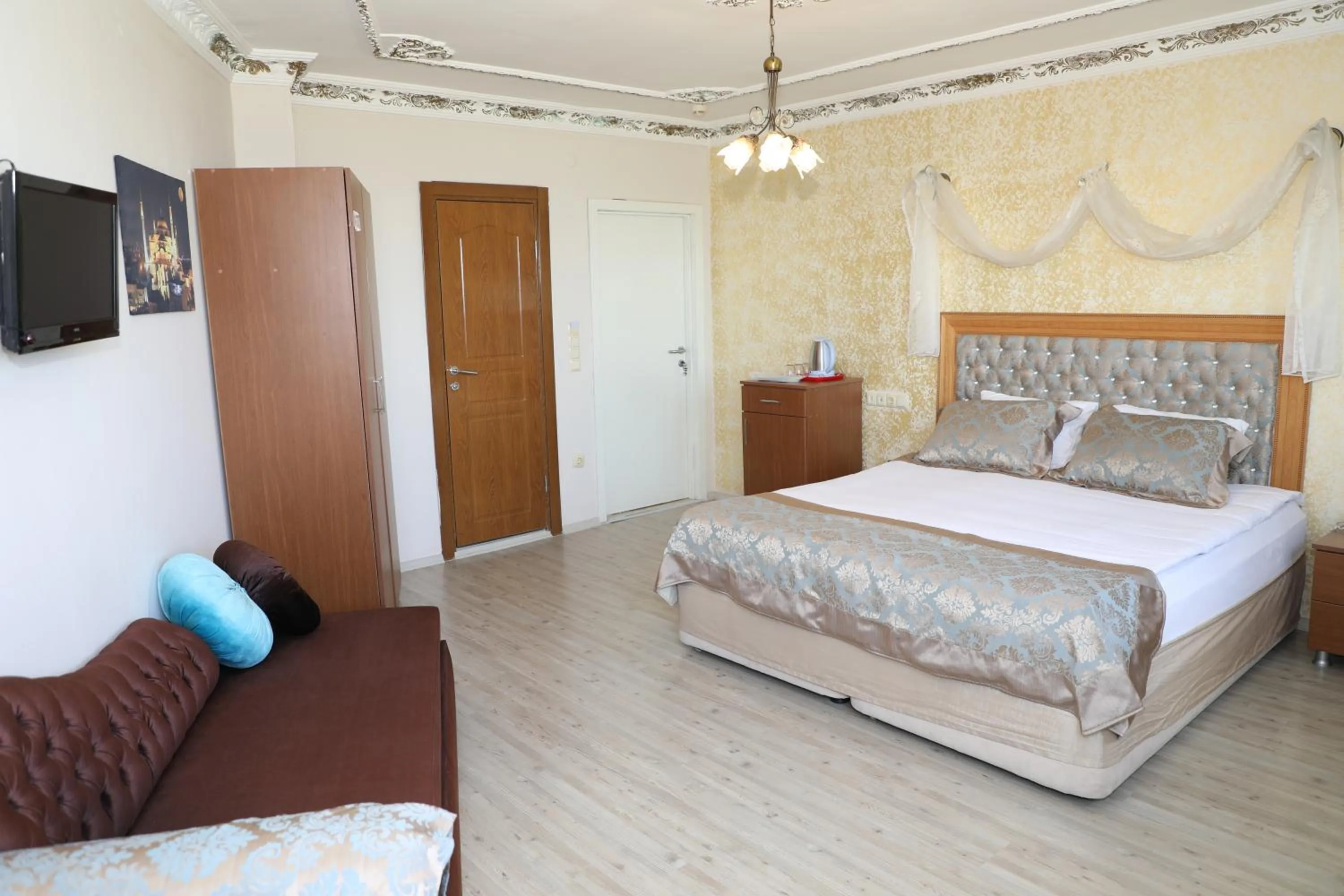 Bed in Seahouse Suites