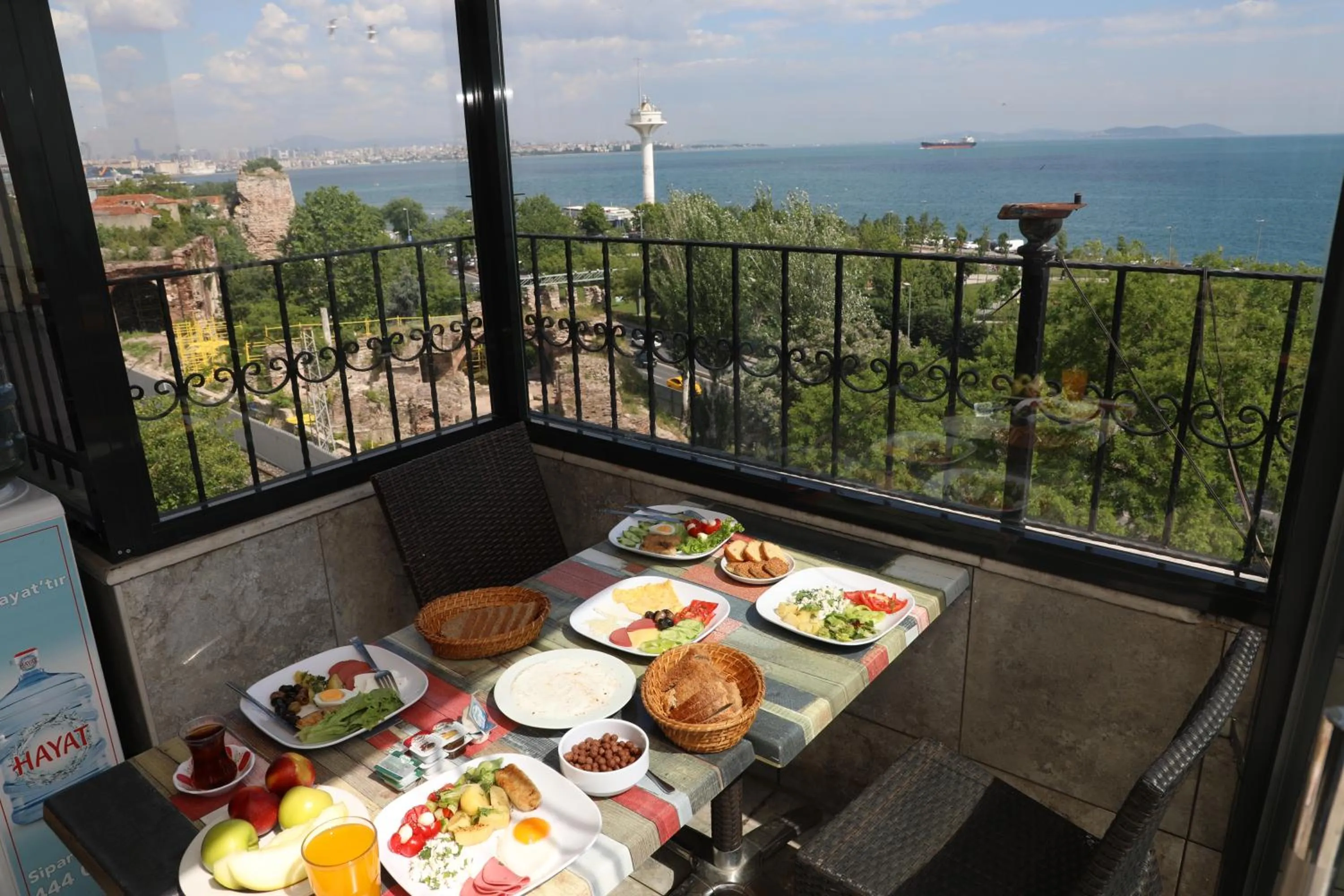 Balcony/Terrace in Seahouse Suites