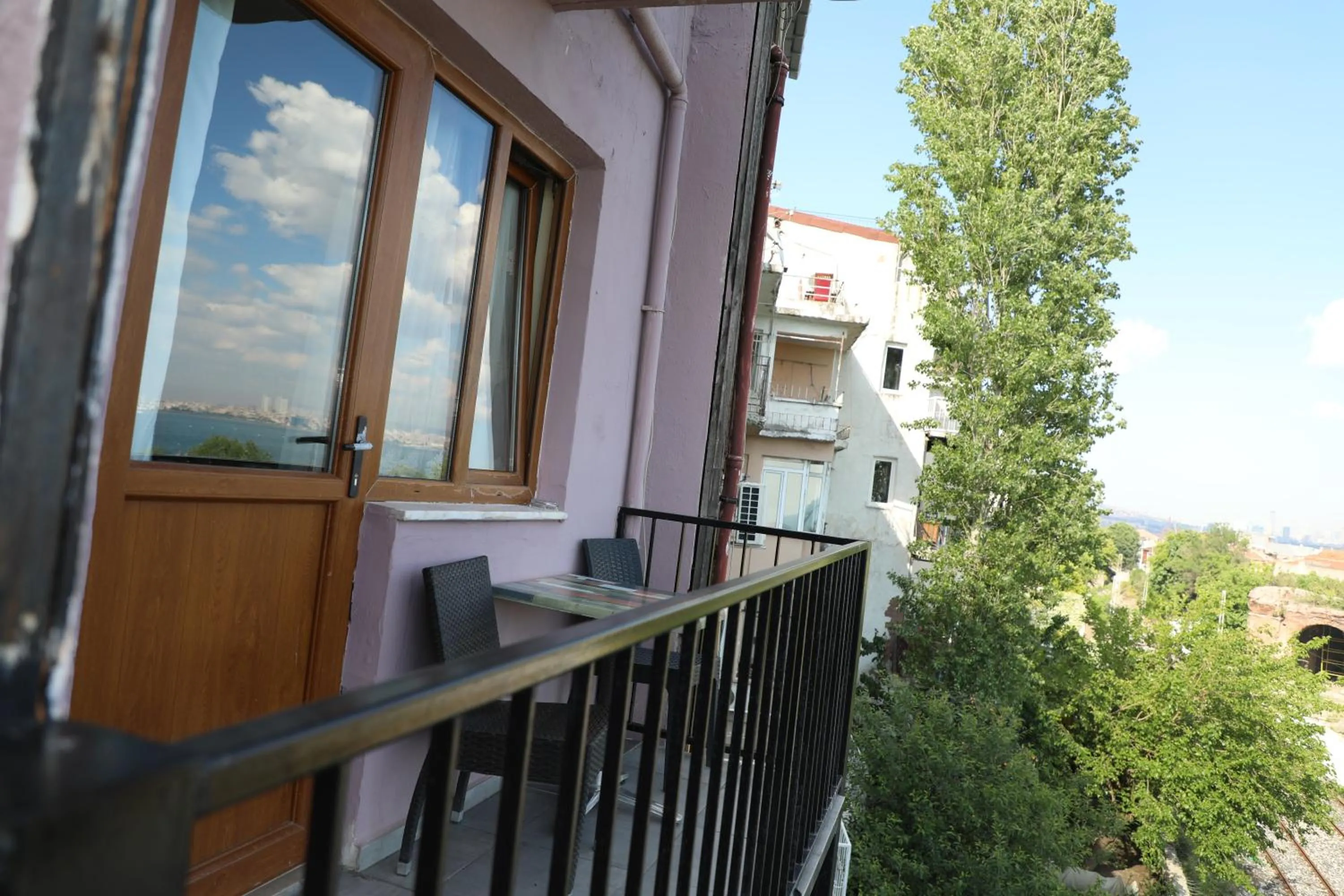Balcony/Terrace in Seahouse Suites