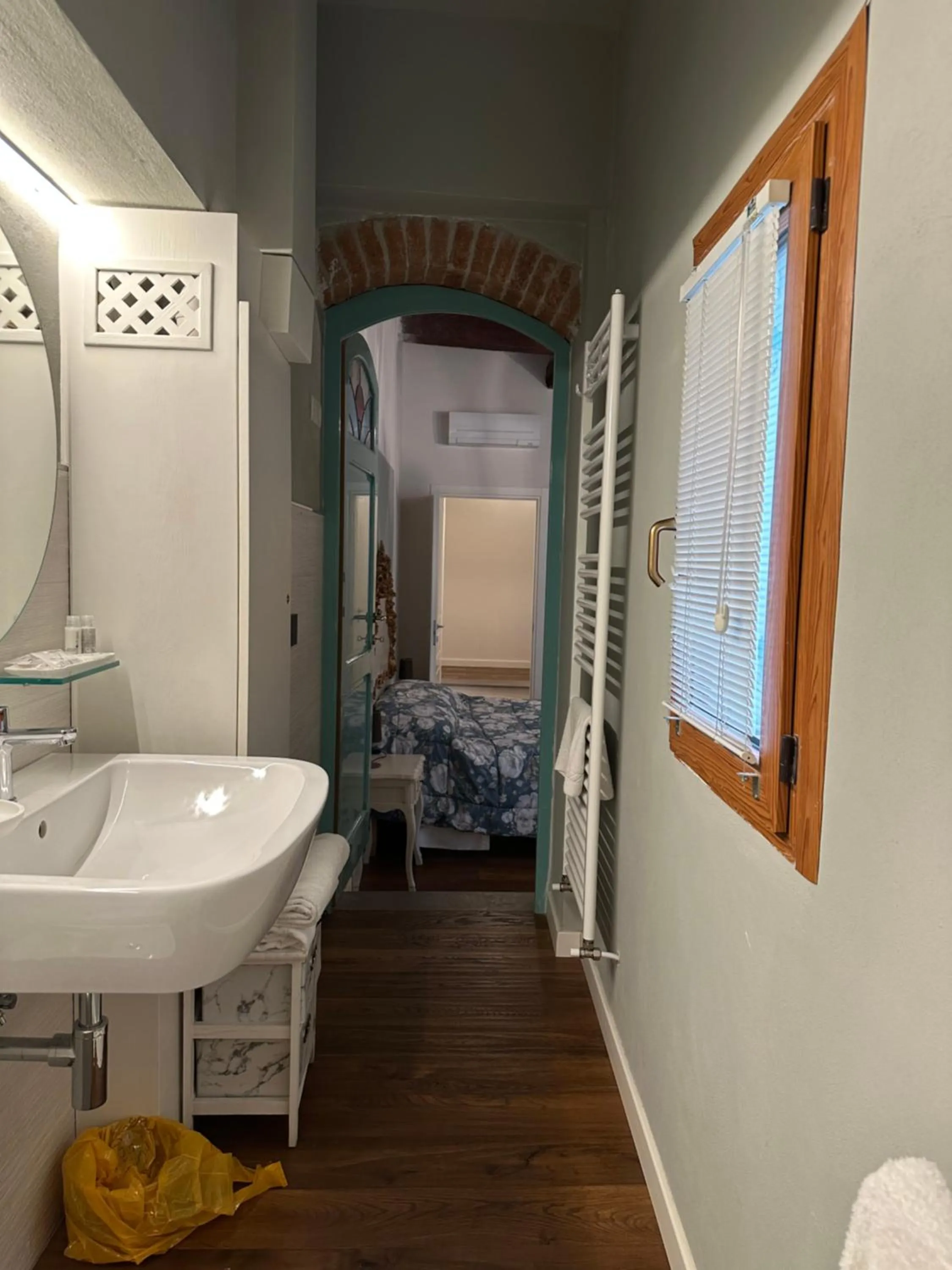 Toilet, Bed in Locanda Guidi