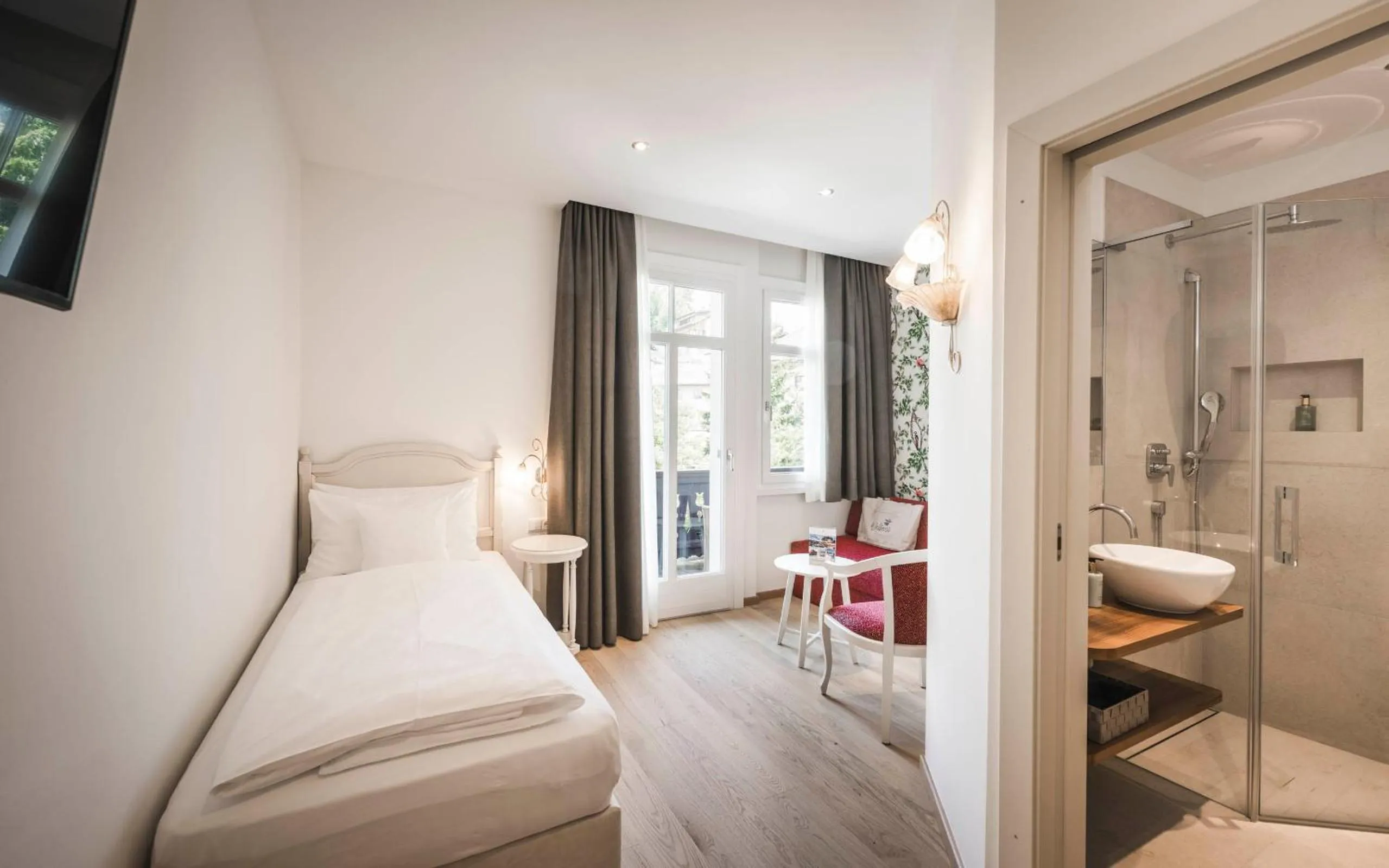 Bed in Hotel Villa Kastelruth