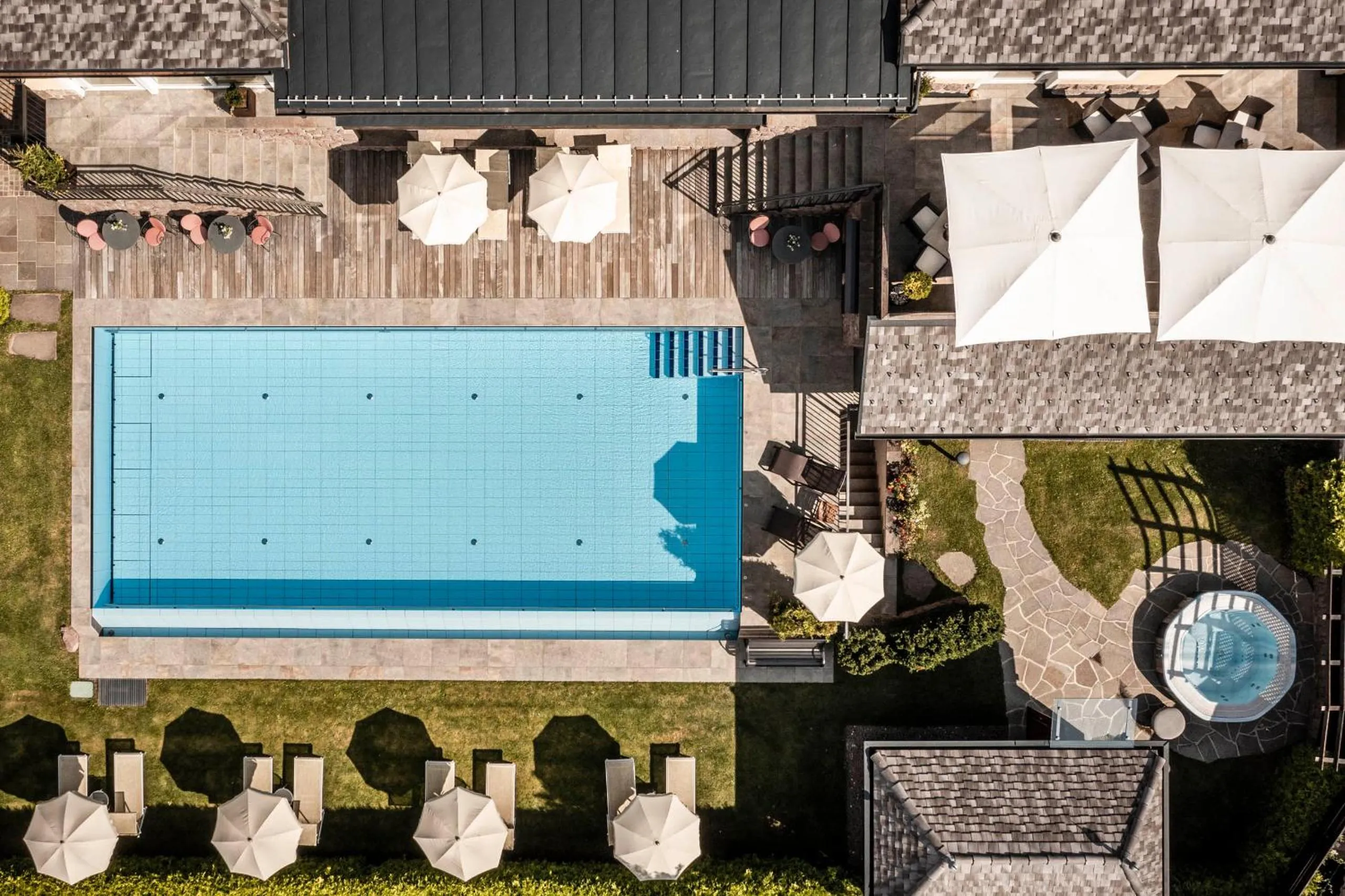 Swimming pool in Hotel Villa Kastelruth