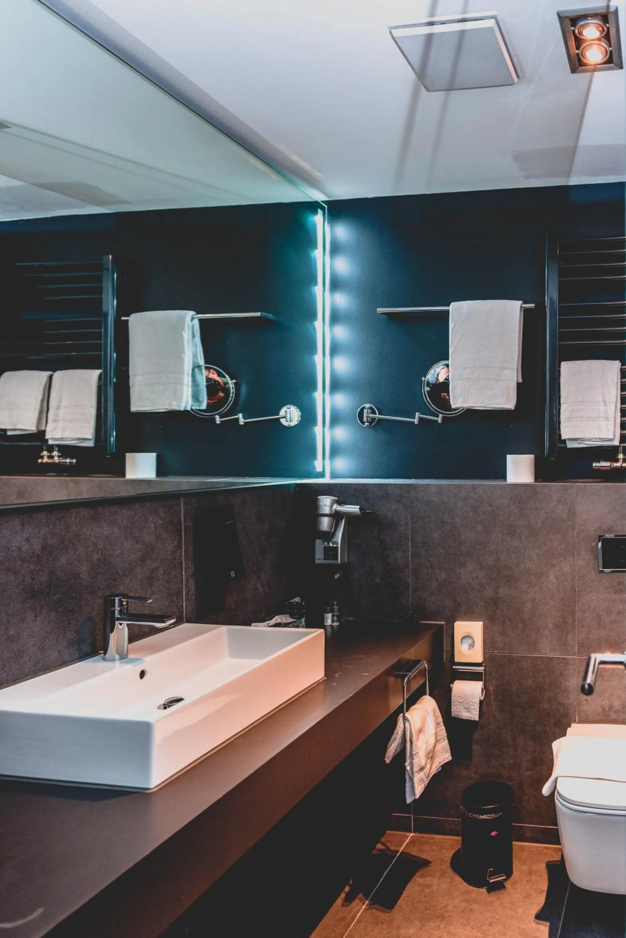 Bathroom in Hotel Bliss