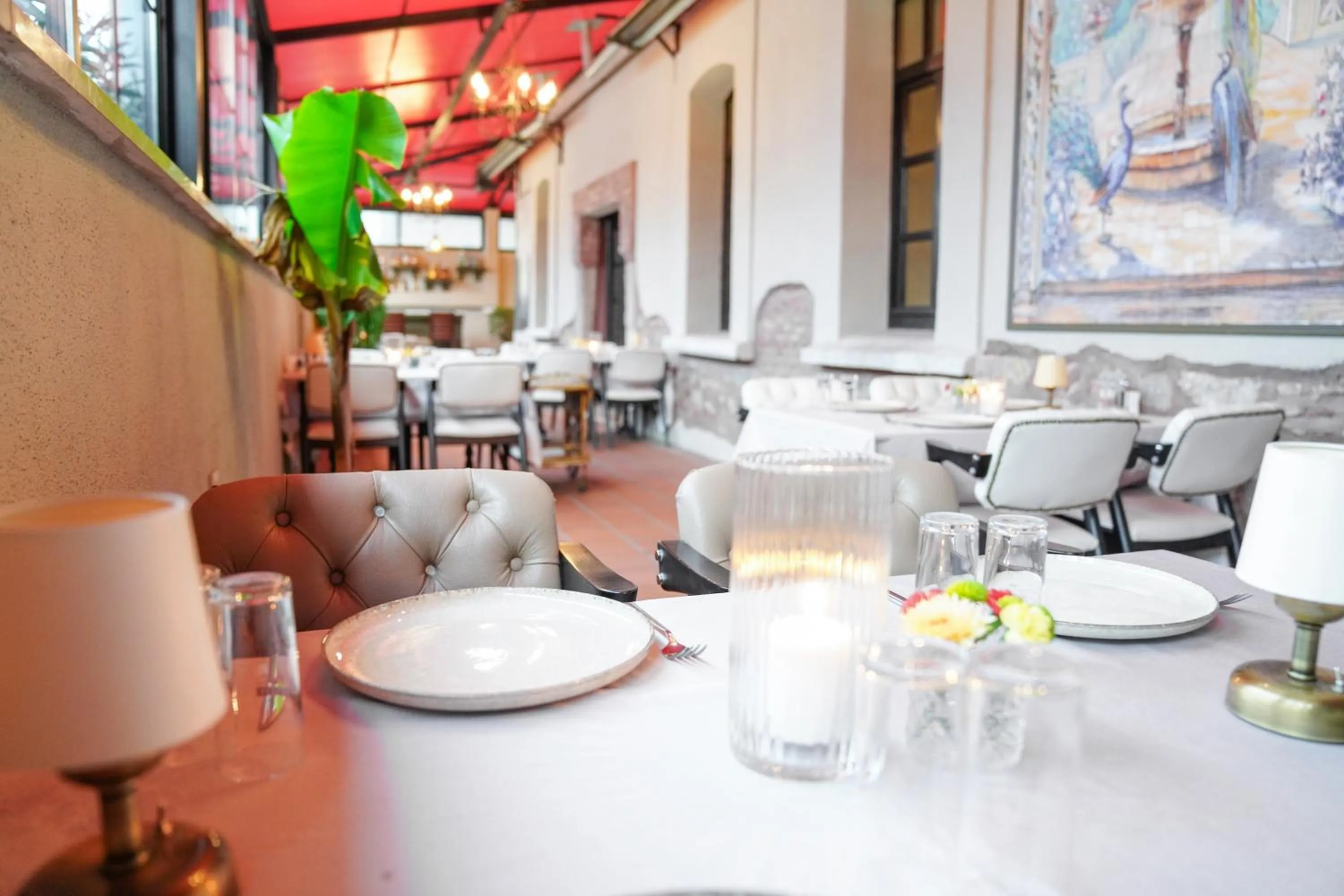 Restaurant/places to eat in Panderma Port Hotel