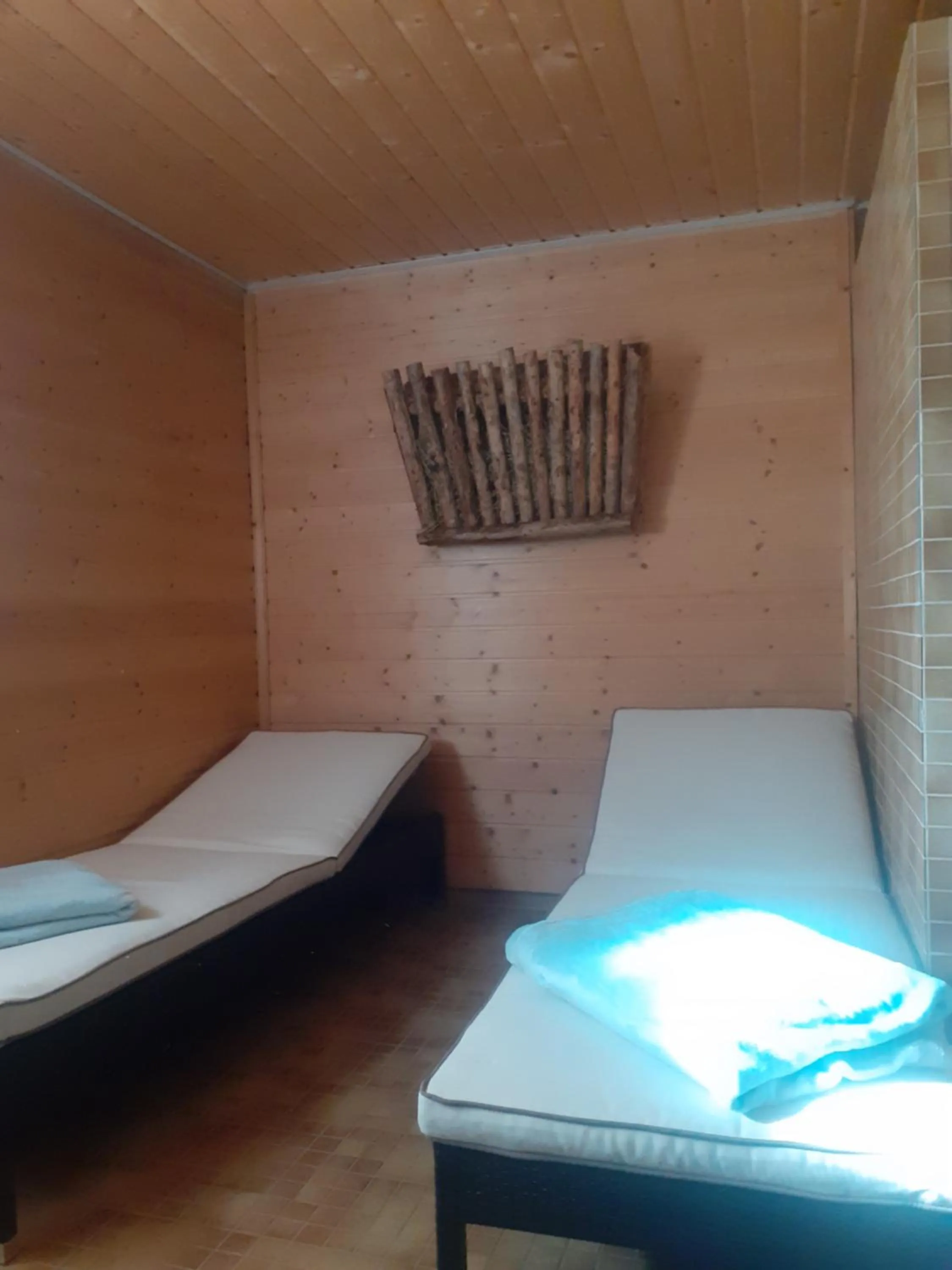 Sauna, Bed in Hotel Garni