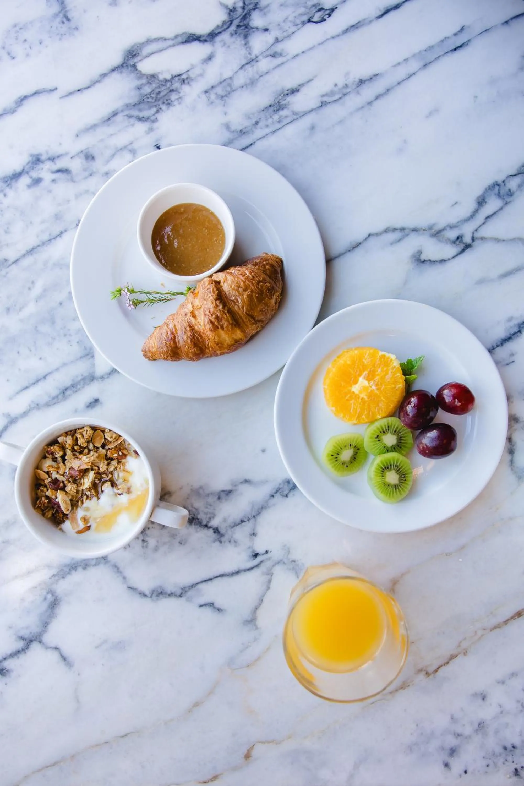 Breakfast in Canadiano Urban Nature Hotel
