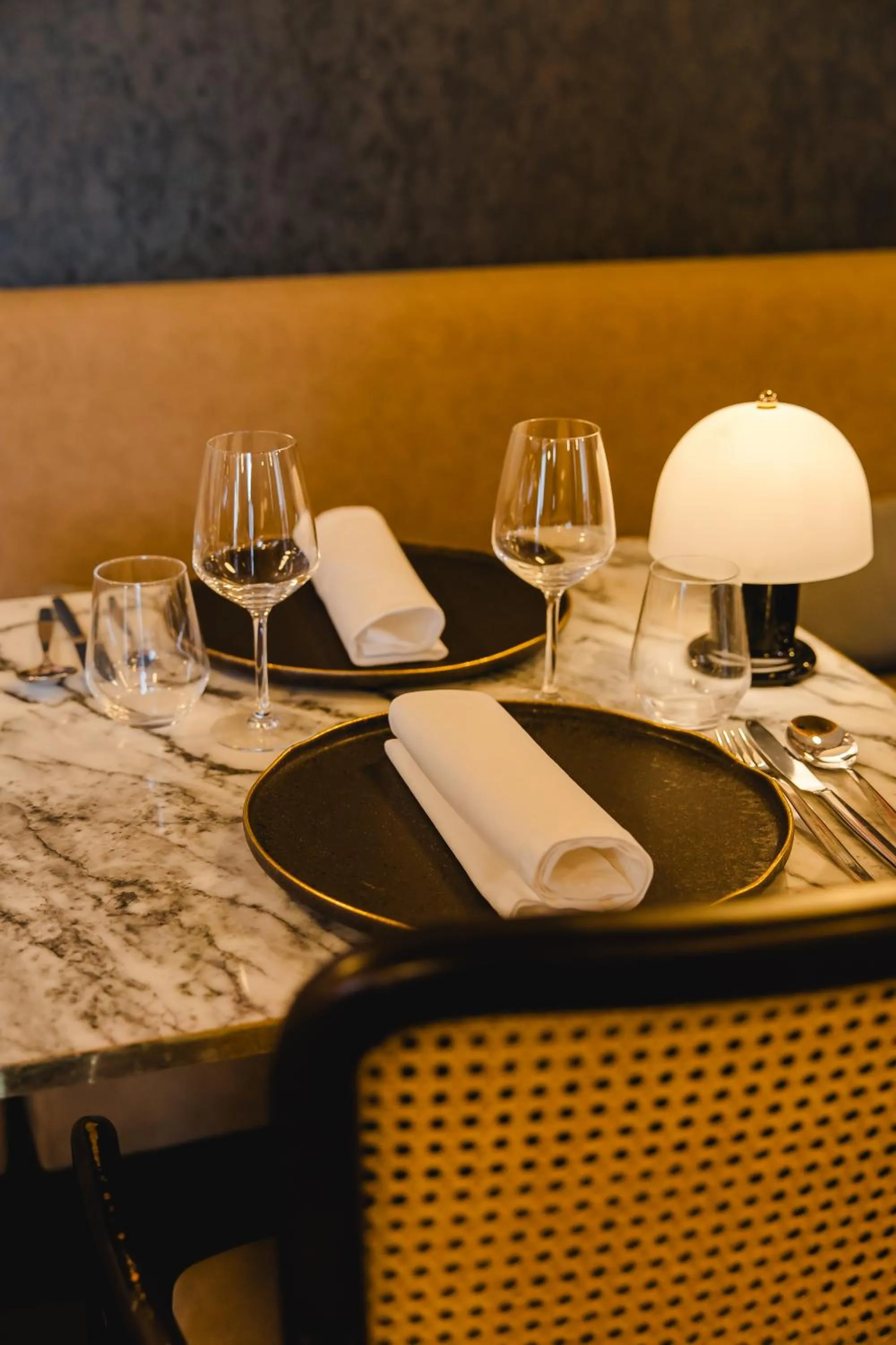 Restaurant/places to eat in Canadiano Urban Nature Hotel