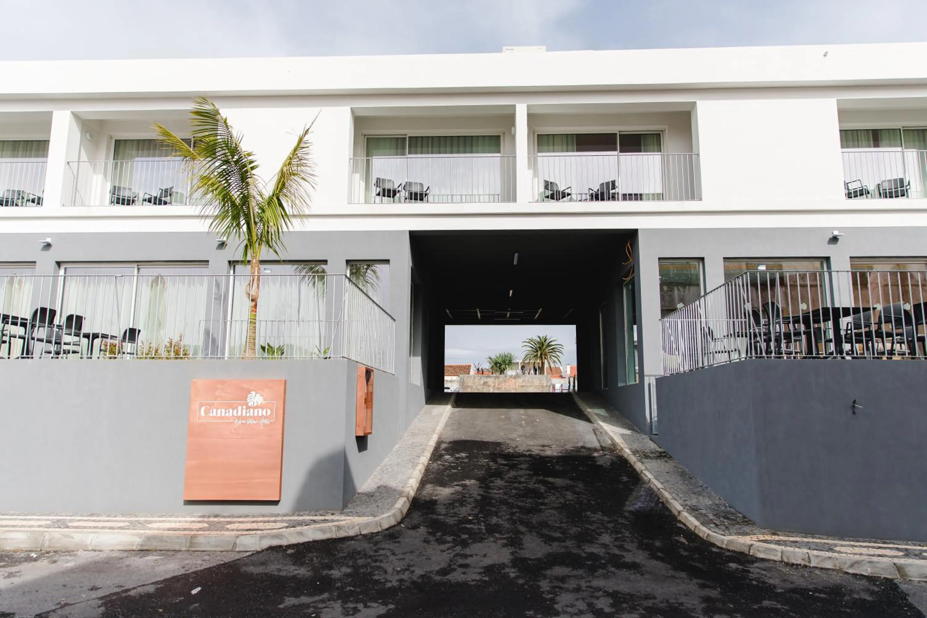Facade/entrance in Canadiano Urban Nature Hotel