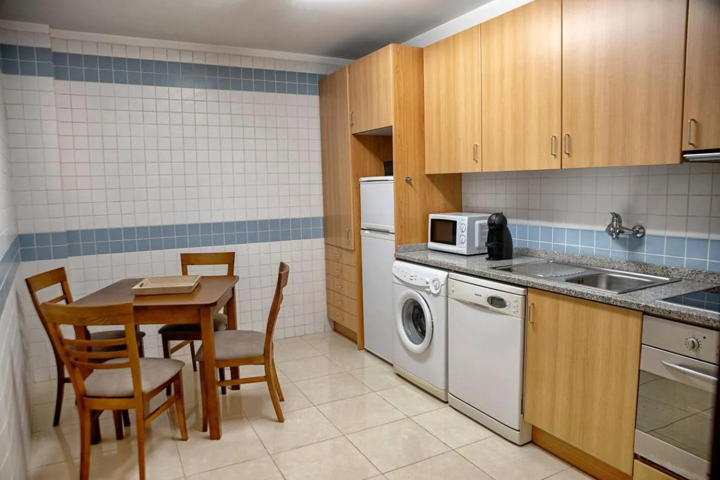 Kitchen or kitchenette in Try Oporto - Ribeira