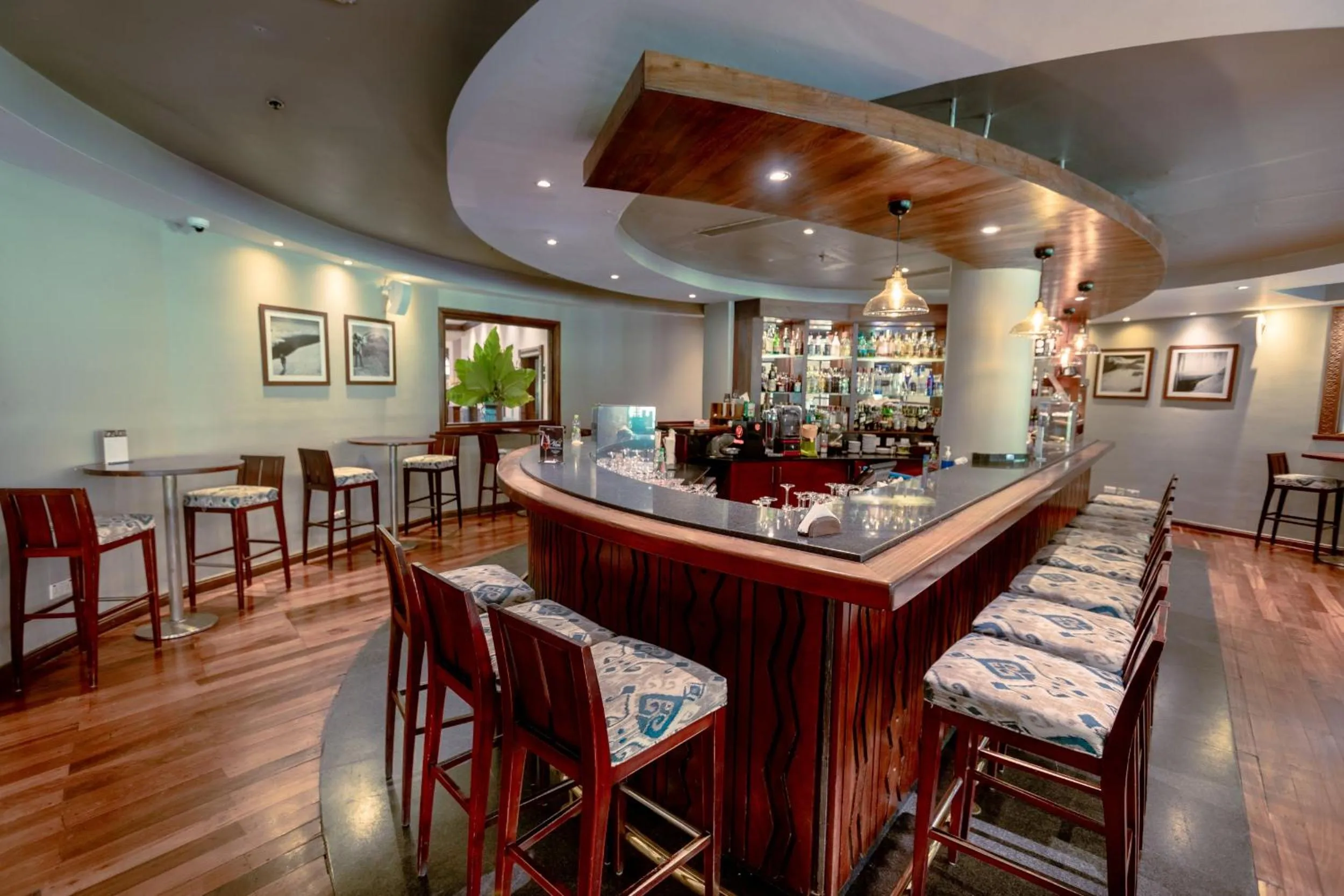 Lounge or bar in Dar es Salaam Serena Hotel