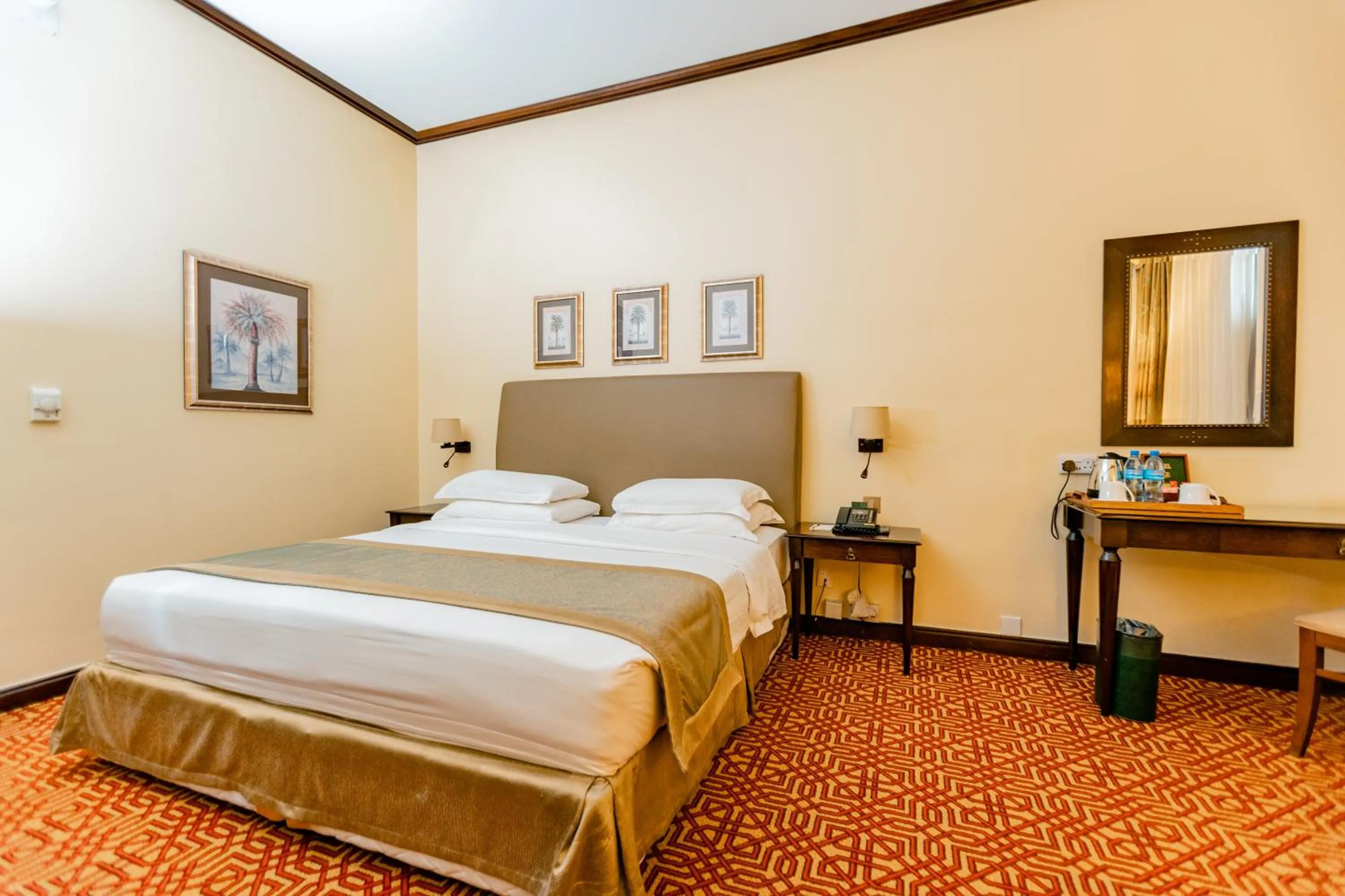 Bedroom, Bed in Dar es Salaam Serena Hotel