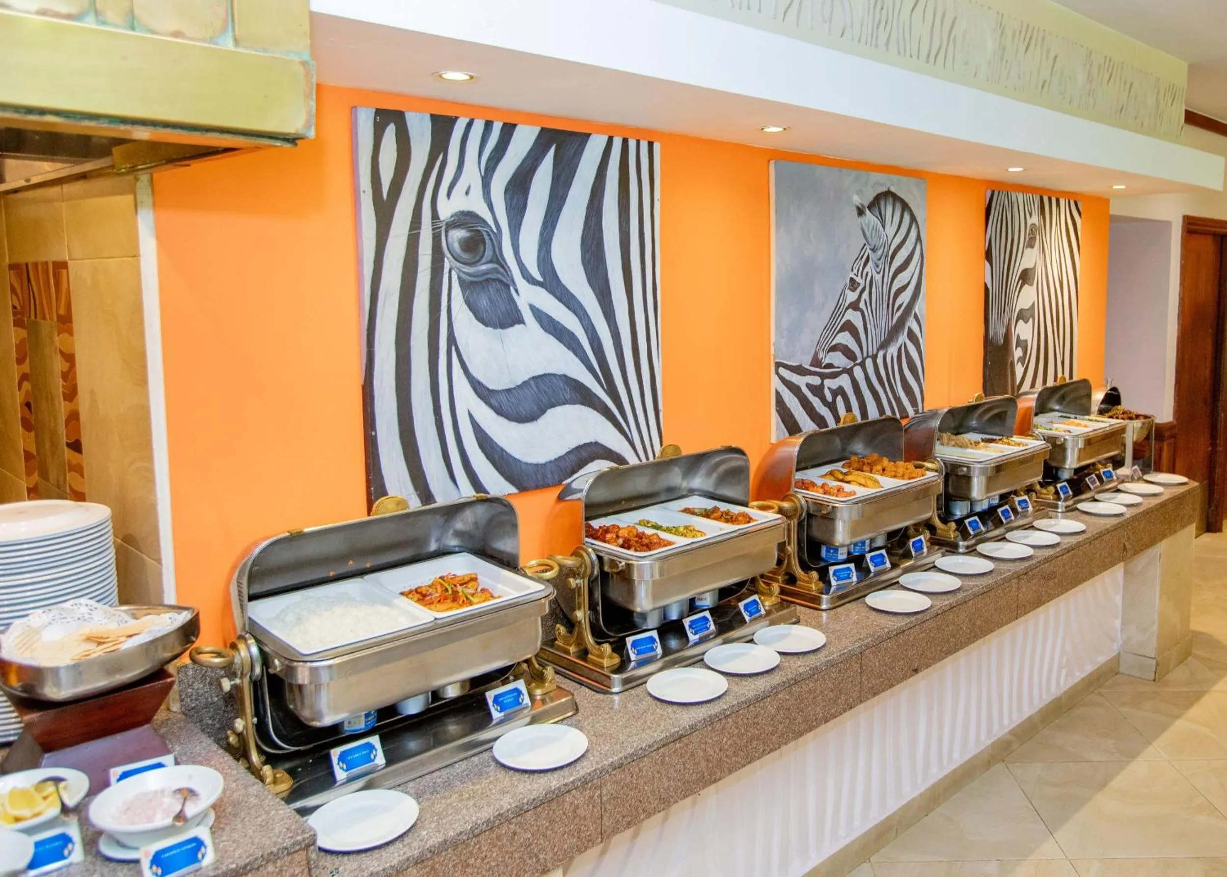 Restaurant/places to eat in Dar es Salaam Serena Hotel