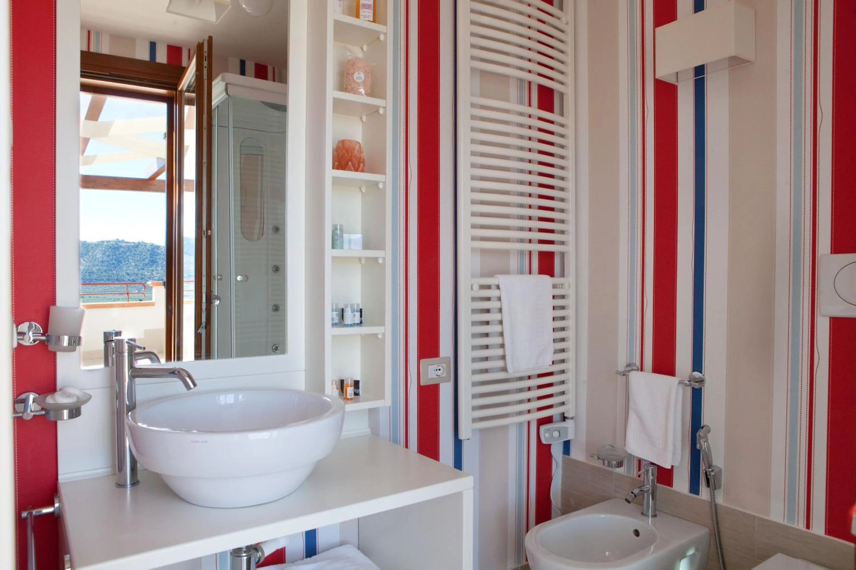 Bathroom in Hotel Residence Il Porto