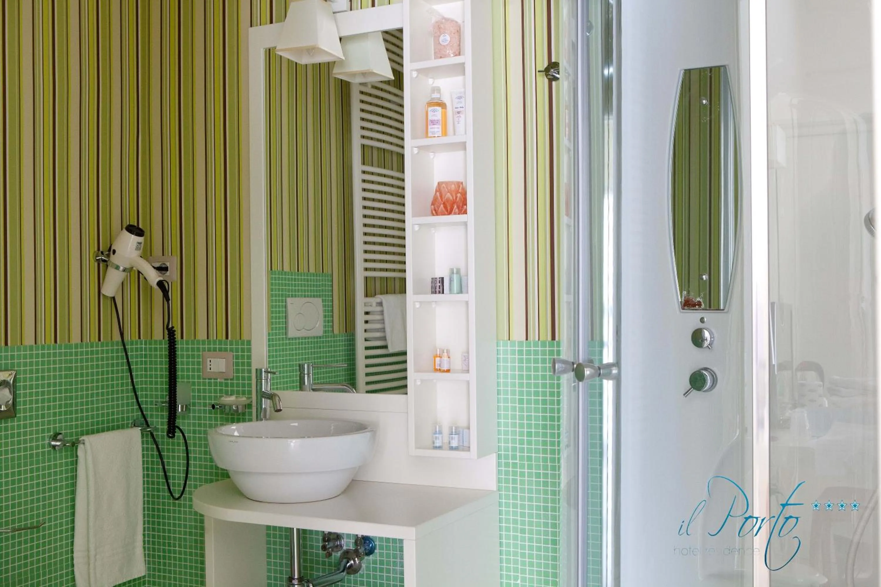 Bathroom in Hotel Residence Il Porto