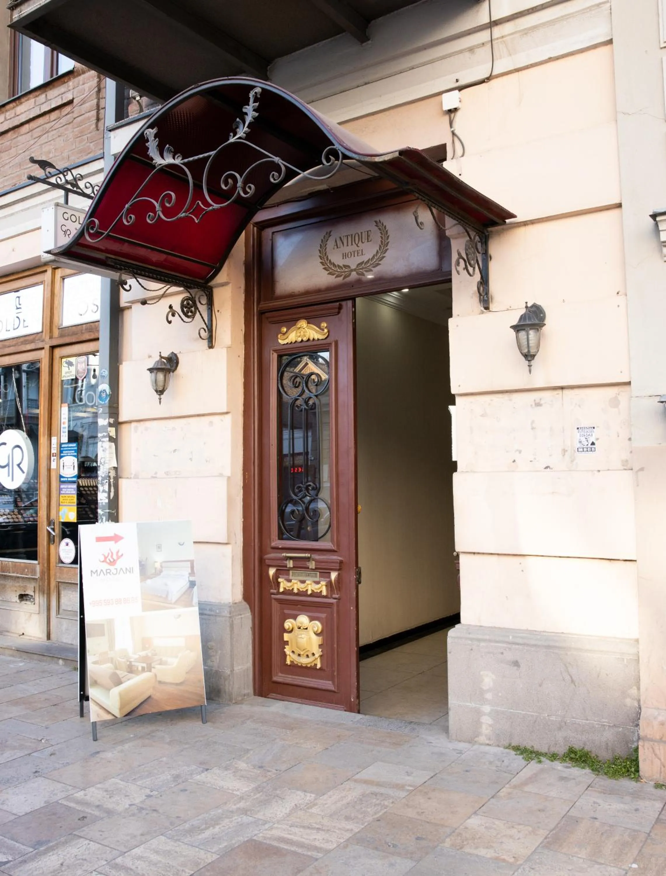 Facade/entrance in MARJANI apartments