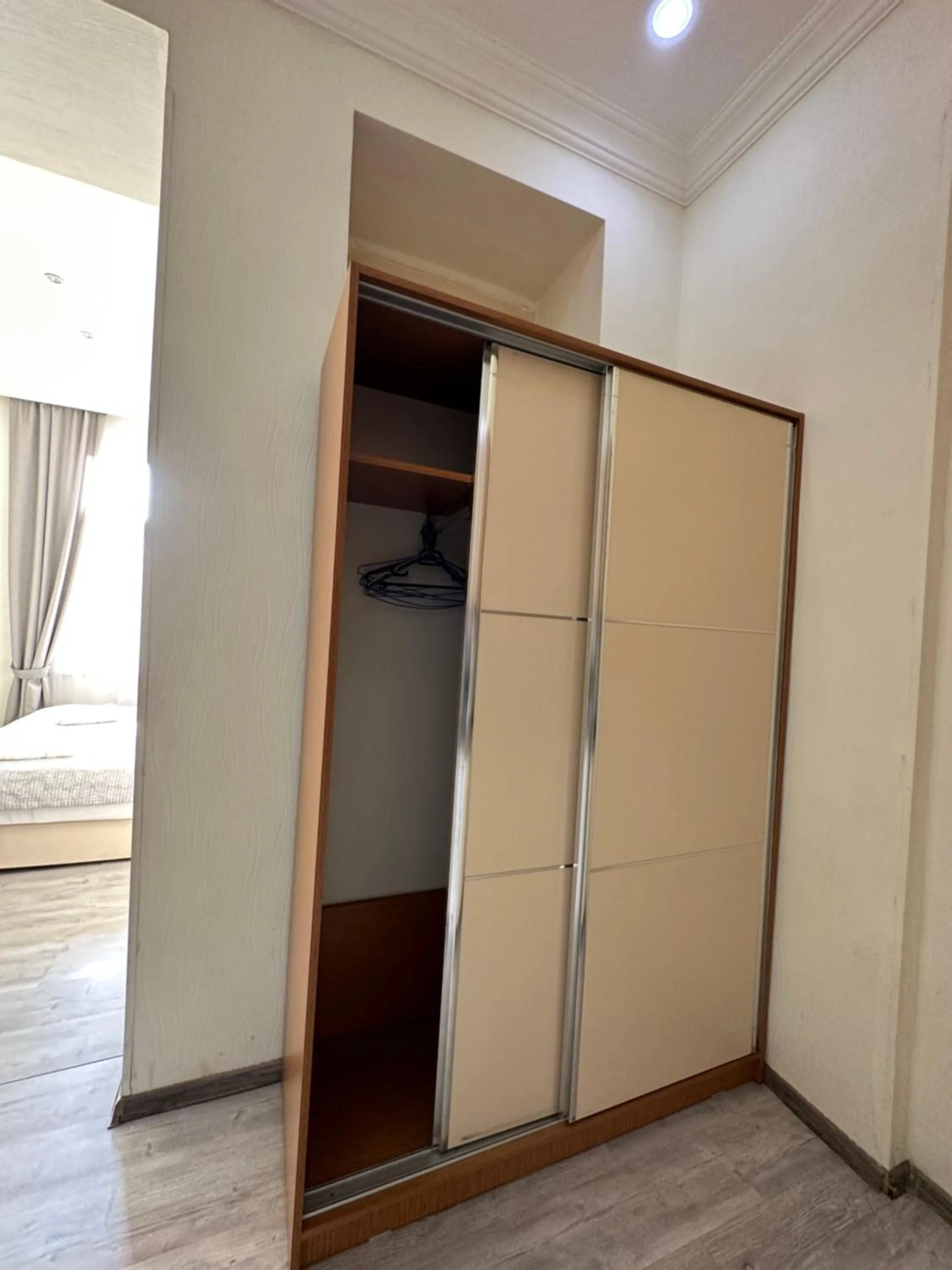 wardrobe in MARJANI apartments