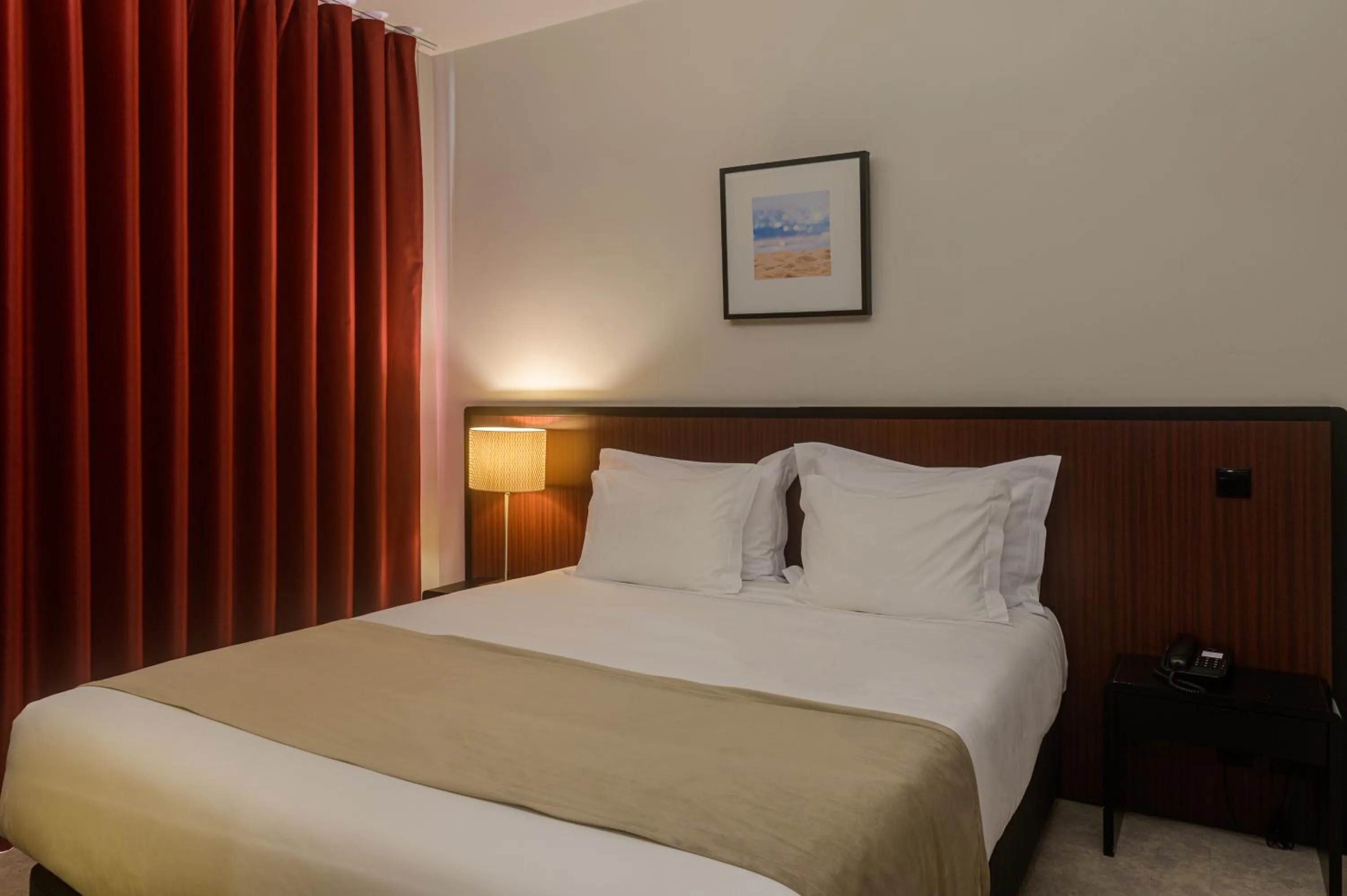 Bed in Hotel Torre Mar