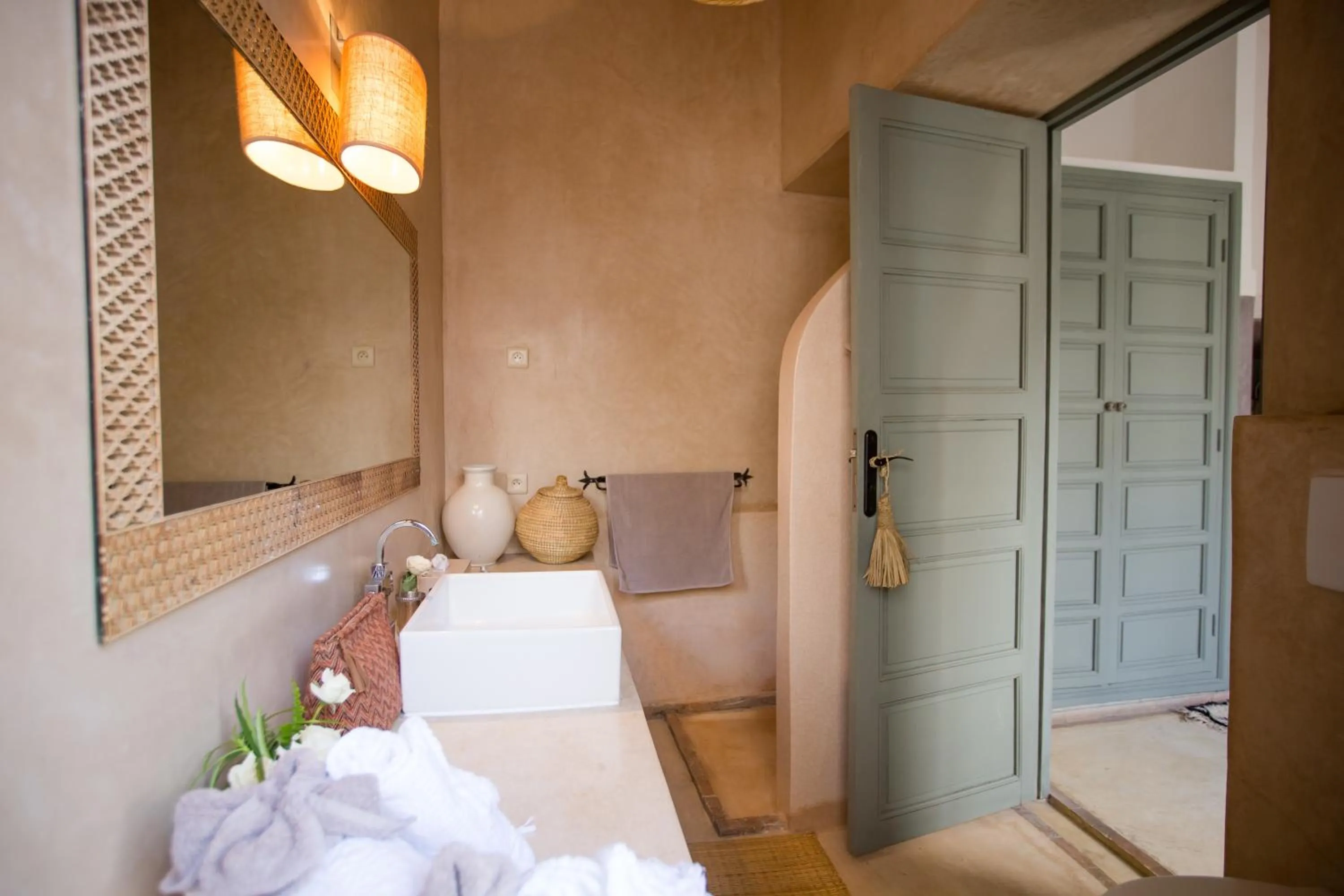 Bathroom, Bed in Riad Olema et Spa