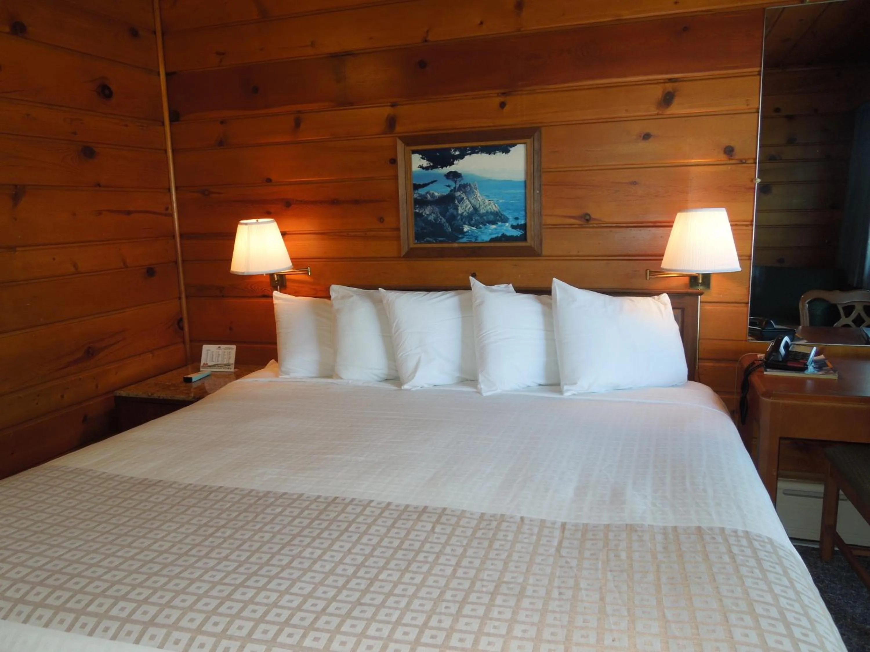 Bed in Arlington Inn