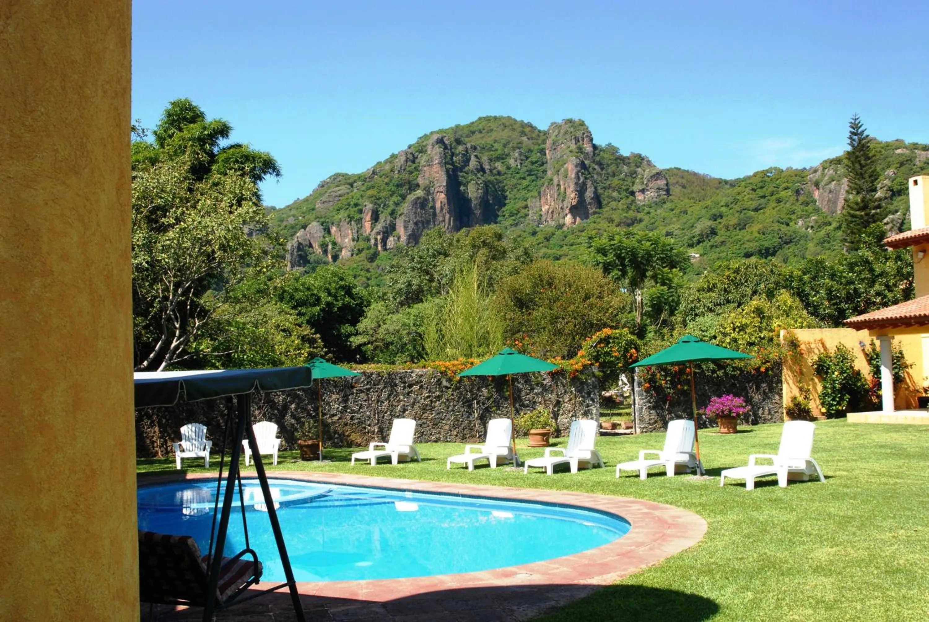 Pool view in Las Casitas Tepoztlán