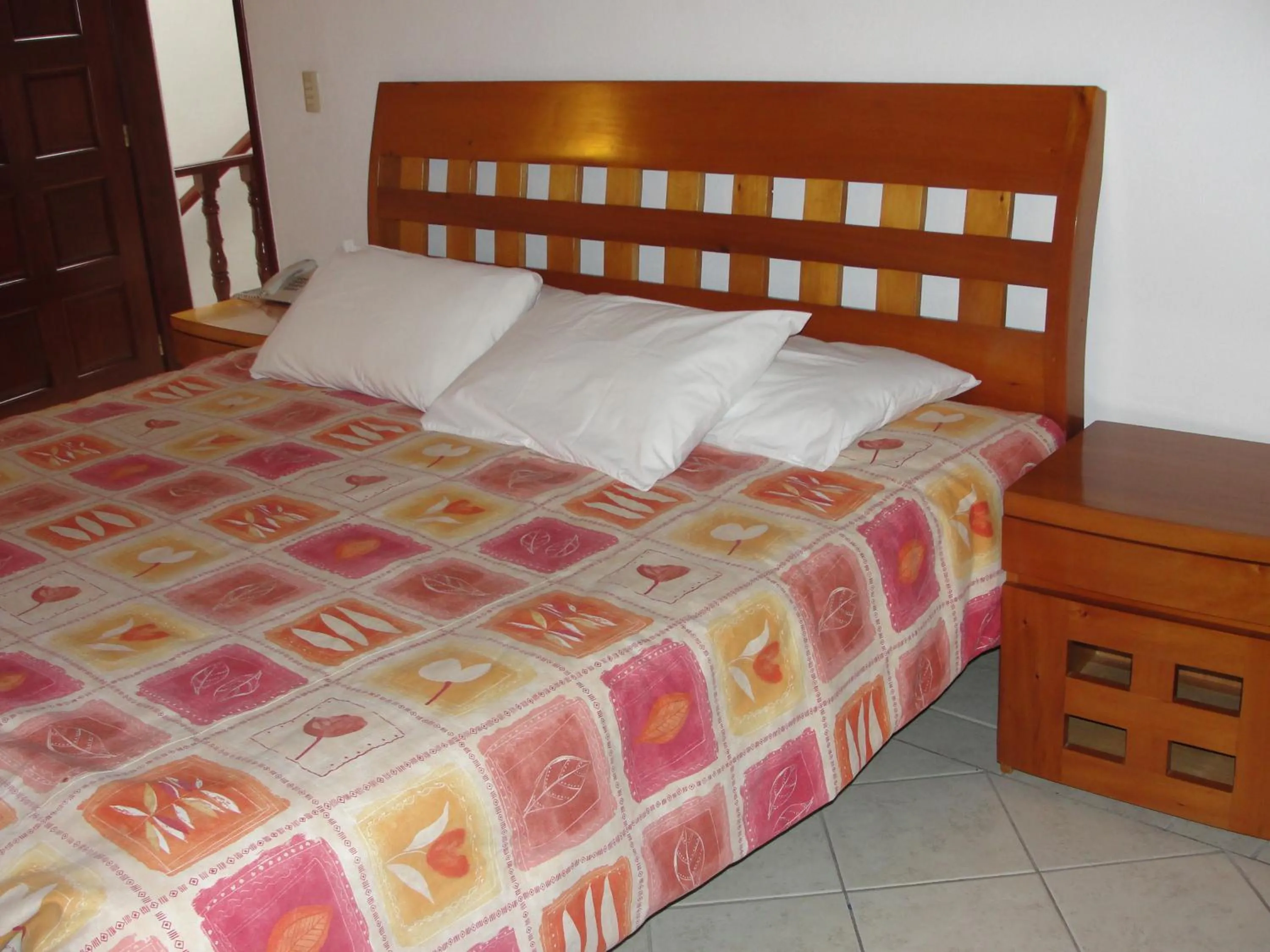 Day, Bed in Las Casitas Tepoztlán
