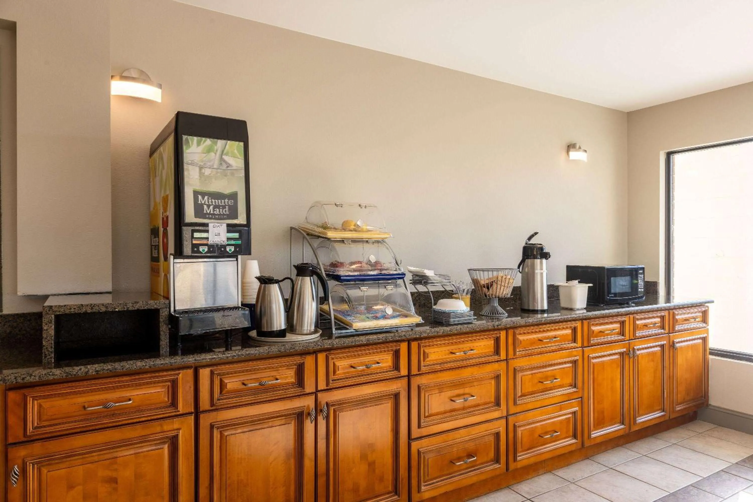 Breakfast in Days Inn by Wyndham Mooresville Lake Norman