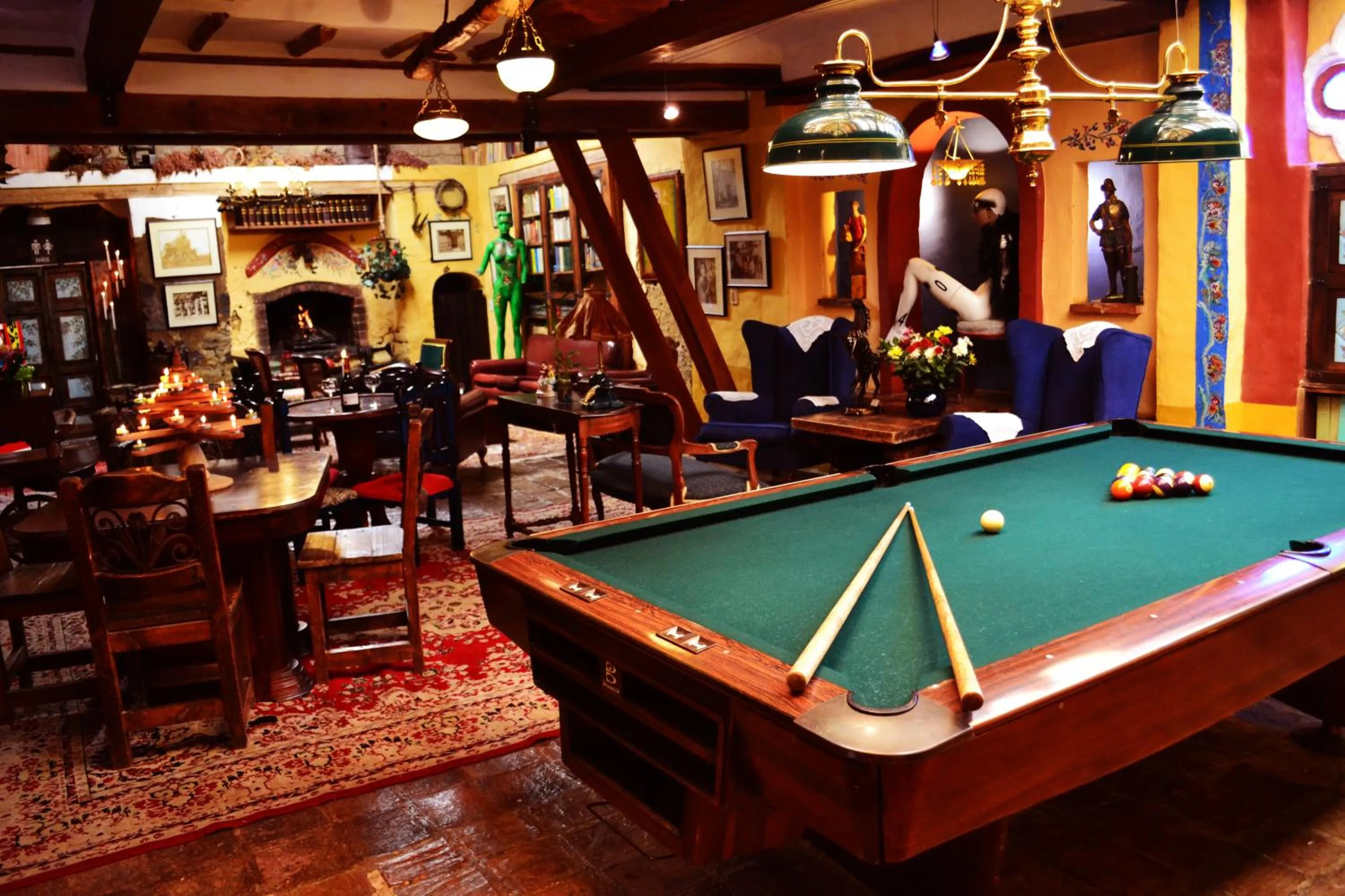 Billiard in Hotel La Posada de San Antonio