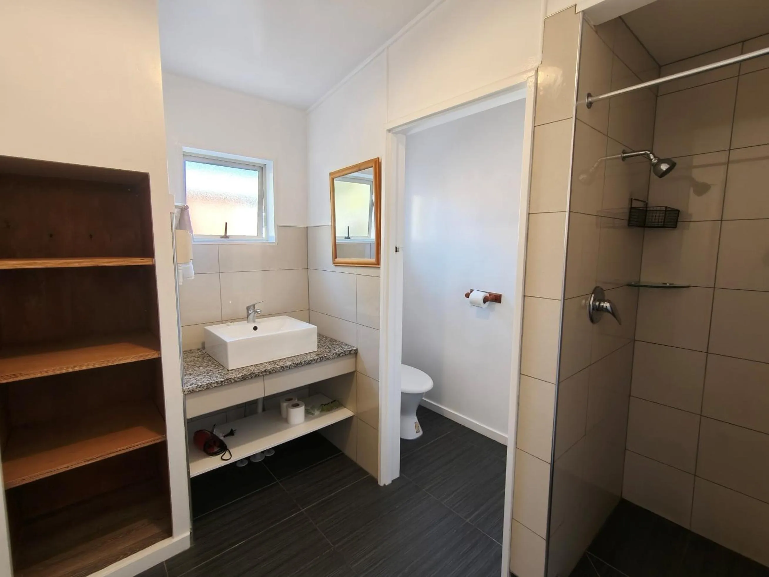 Shower in Bayfield Motel and Apartment