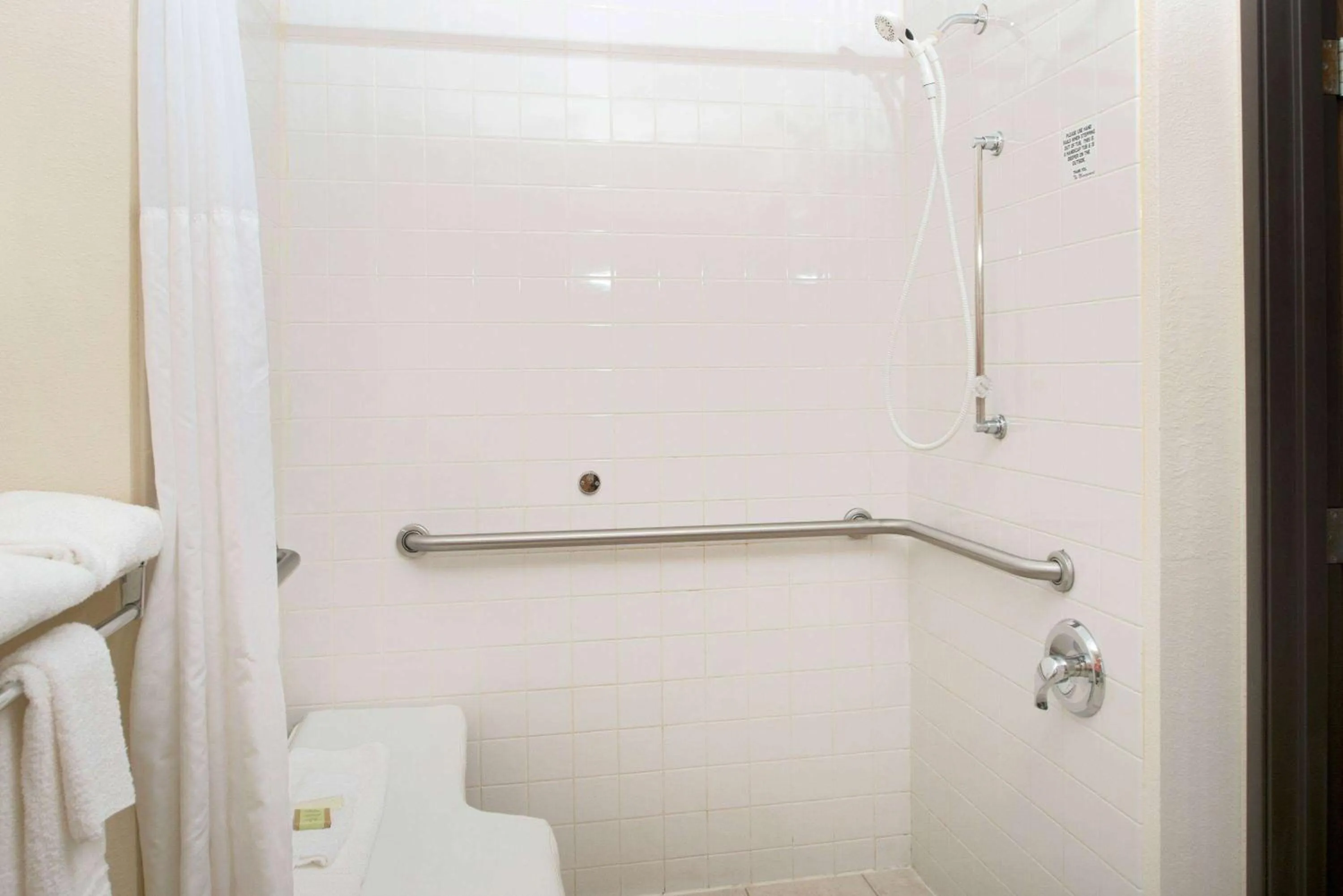 Photo of the whole room in Super 8 by Wyndham Omaha Eppley Airport/Carter Lake