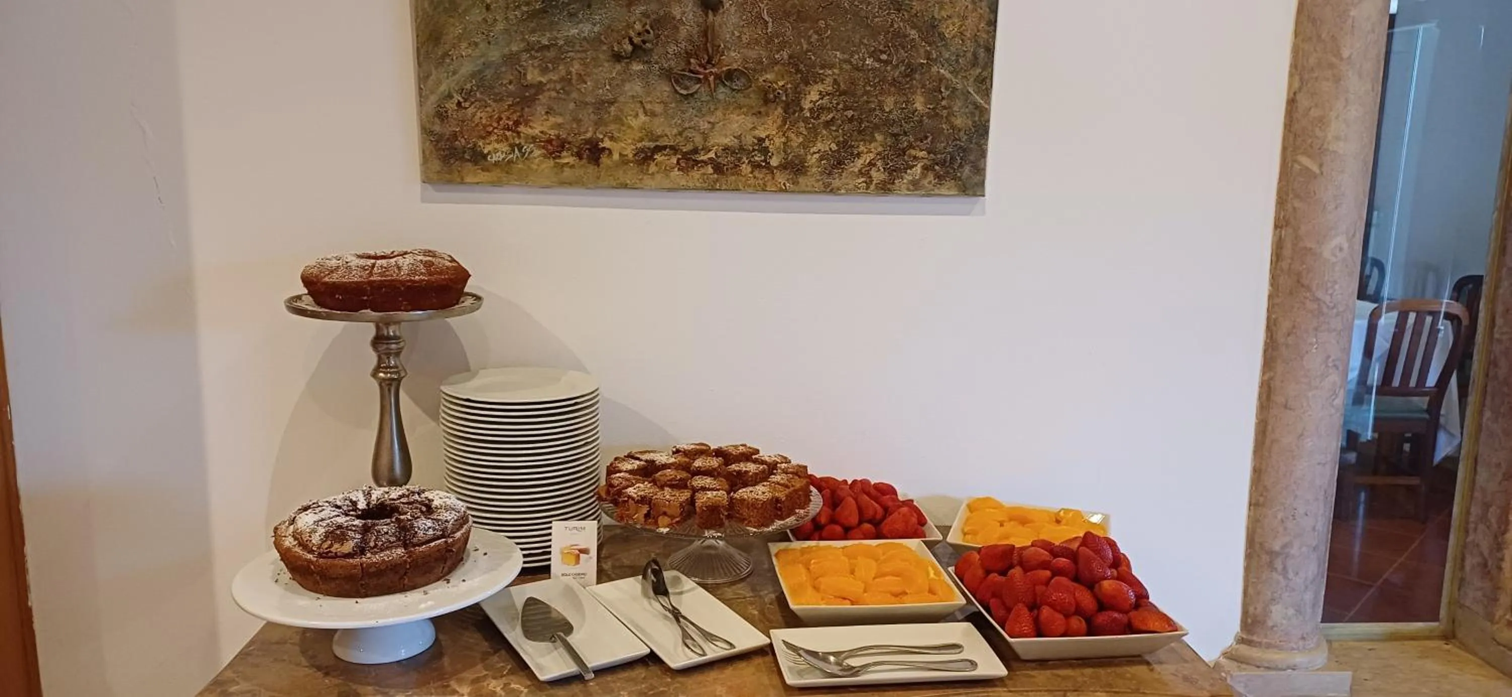 Buffet breakfast in Turim Club Azeitao Hotel