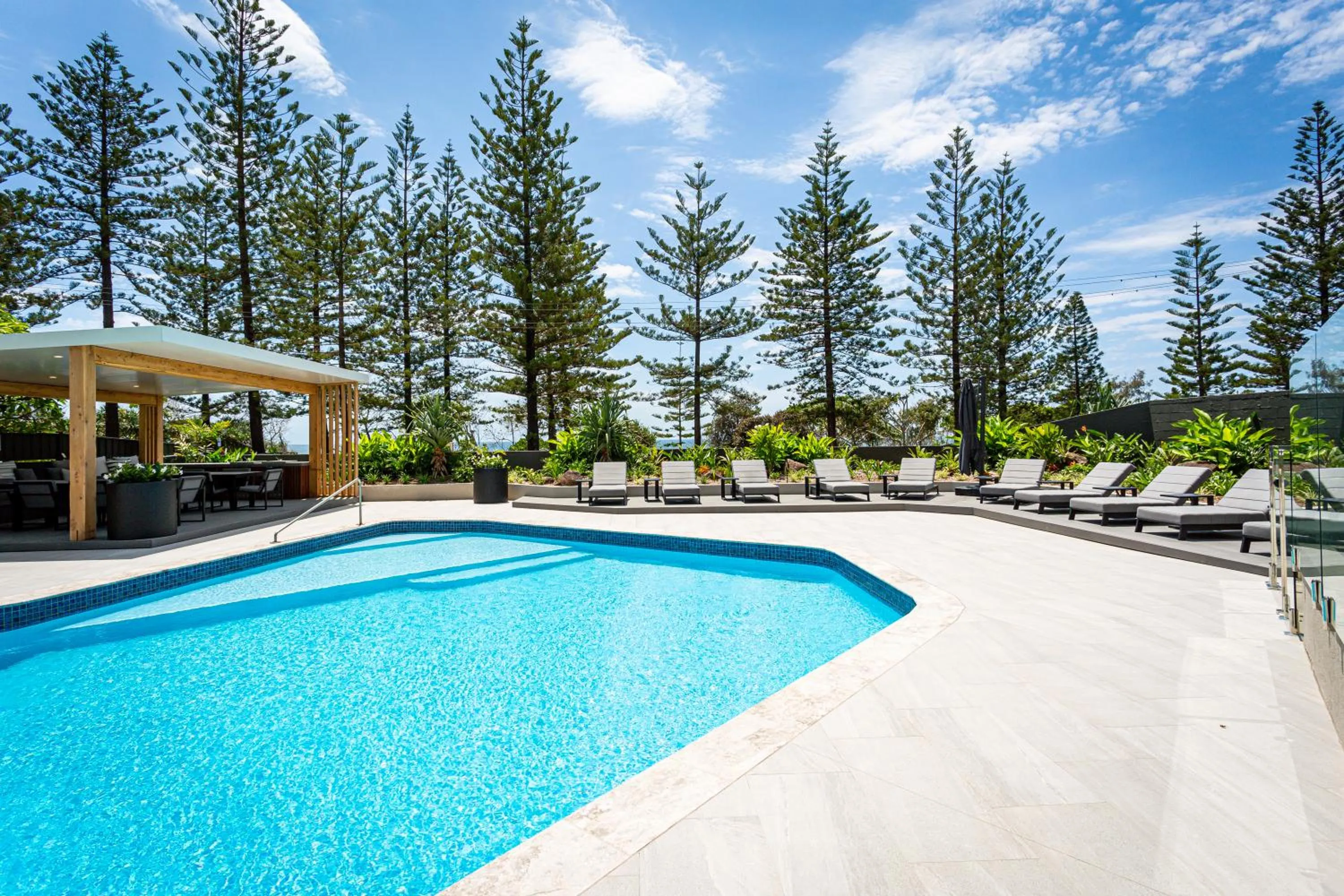 BBQ facilities in Burleigh Esplanade Apartments