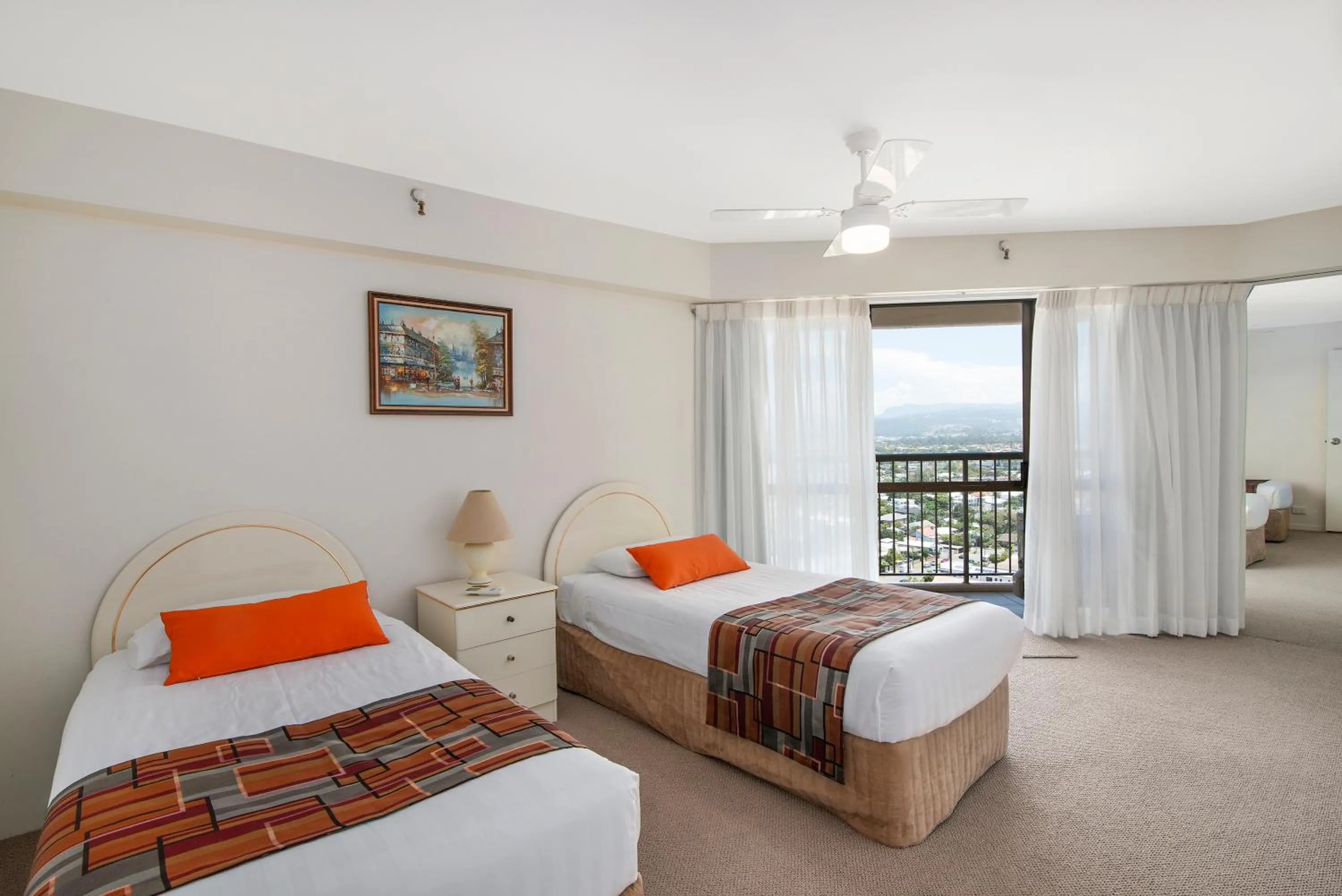 Balcony/Terrace, Bed in Burleigh Esplanade Apartments