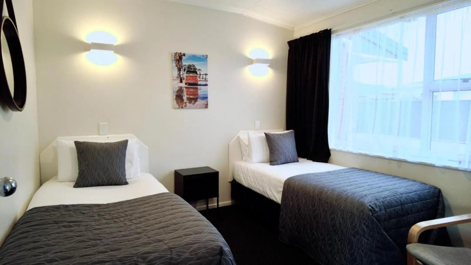 Bedroom, Bed in 554 Moana Court Motel