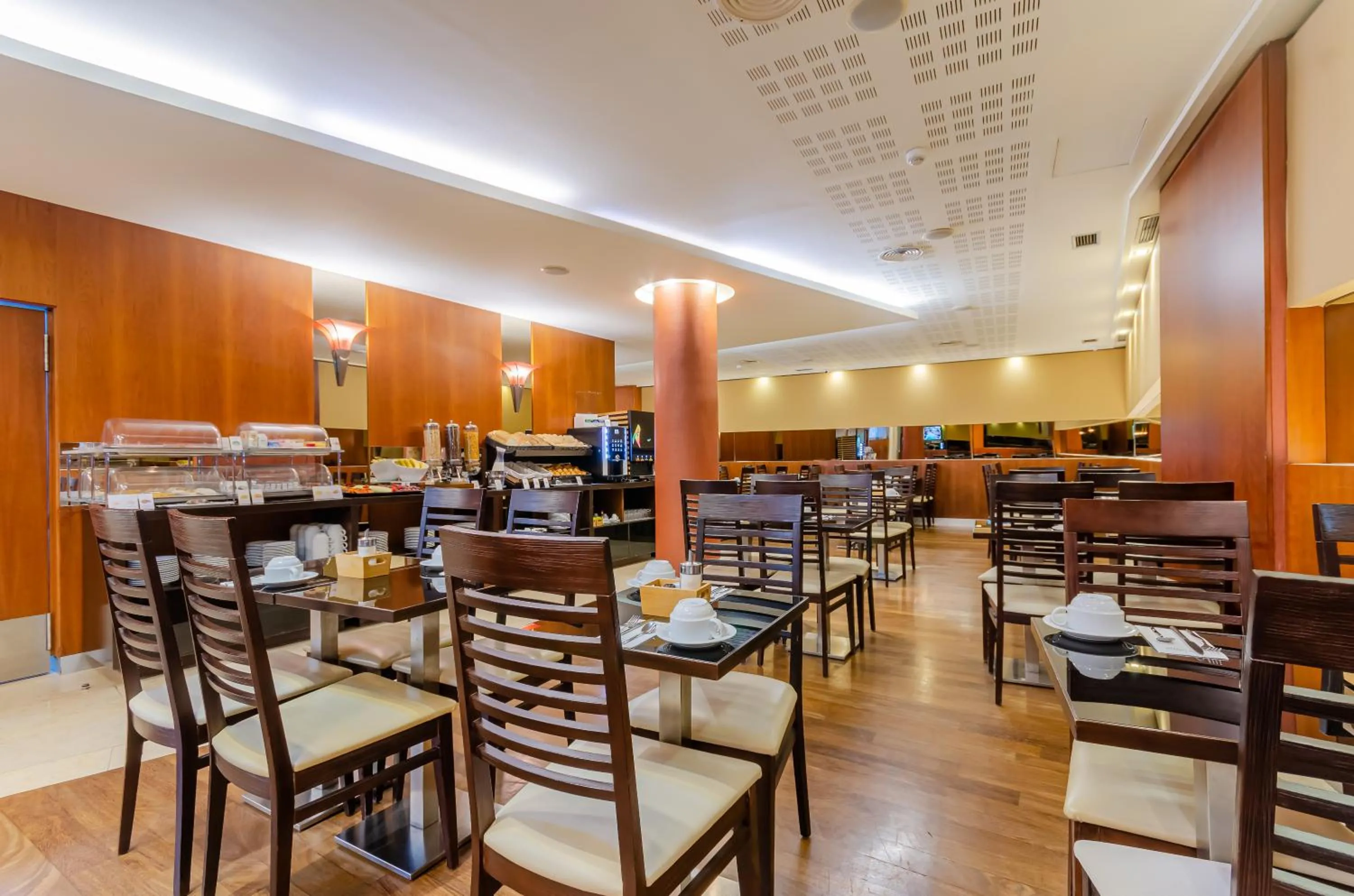 Breakfast in TURIM Europa Hotel