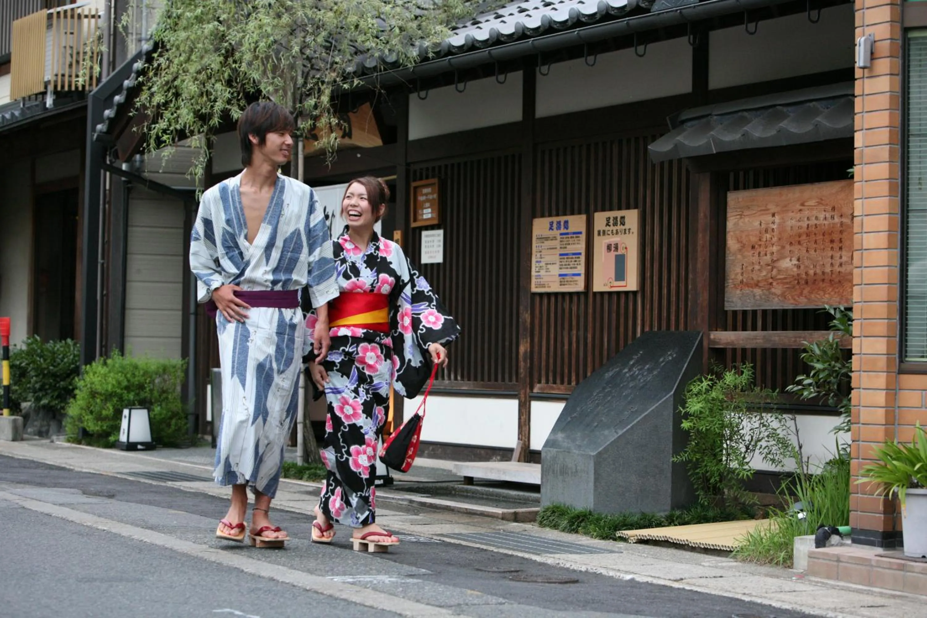 Evening entertainment in Kinsui Annex