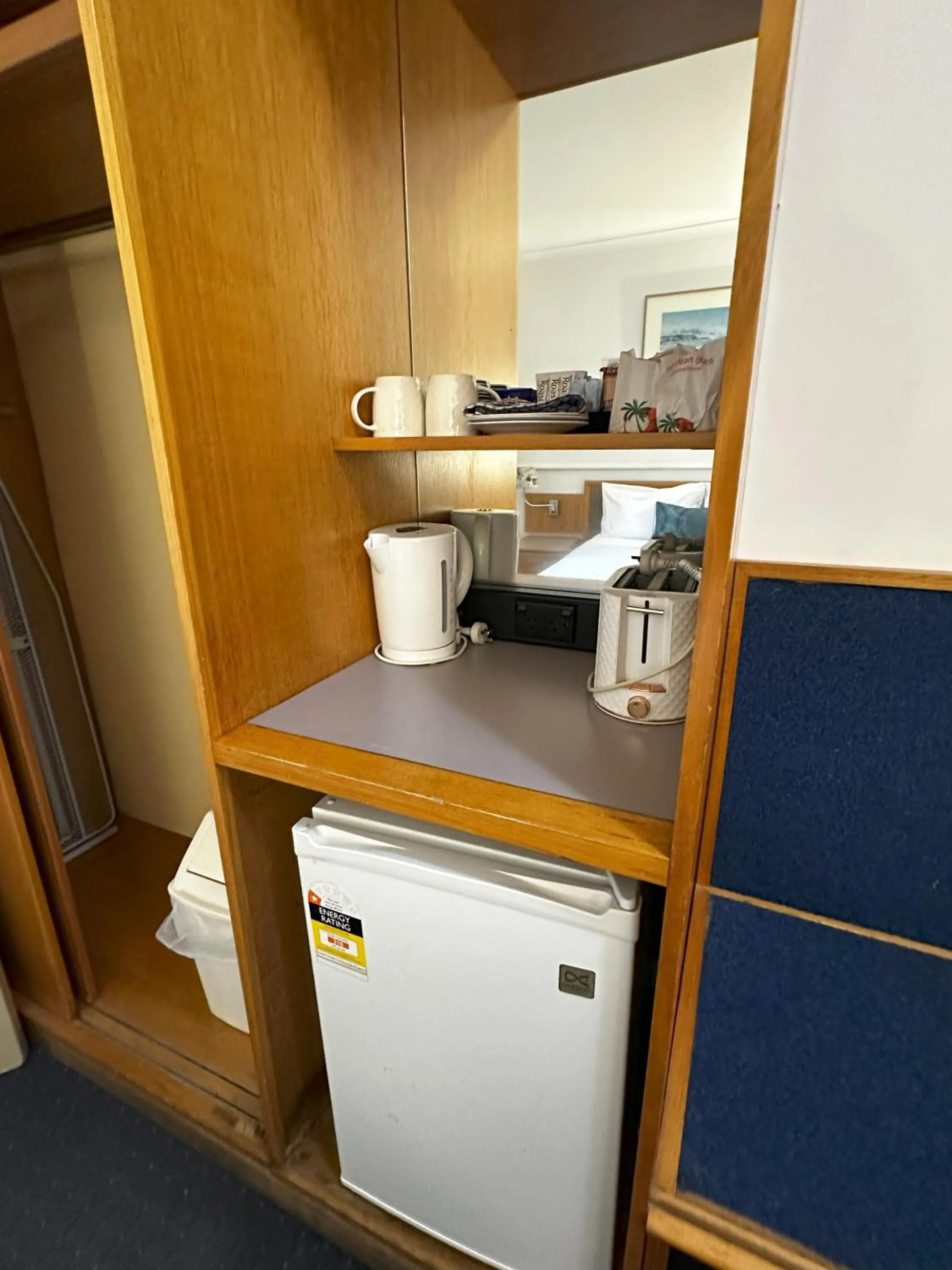 Coffee/tea facilities in The Q Motel Rockhampton