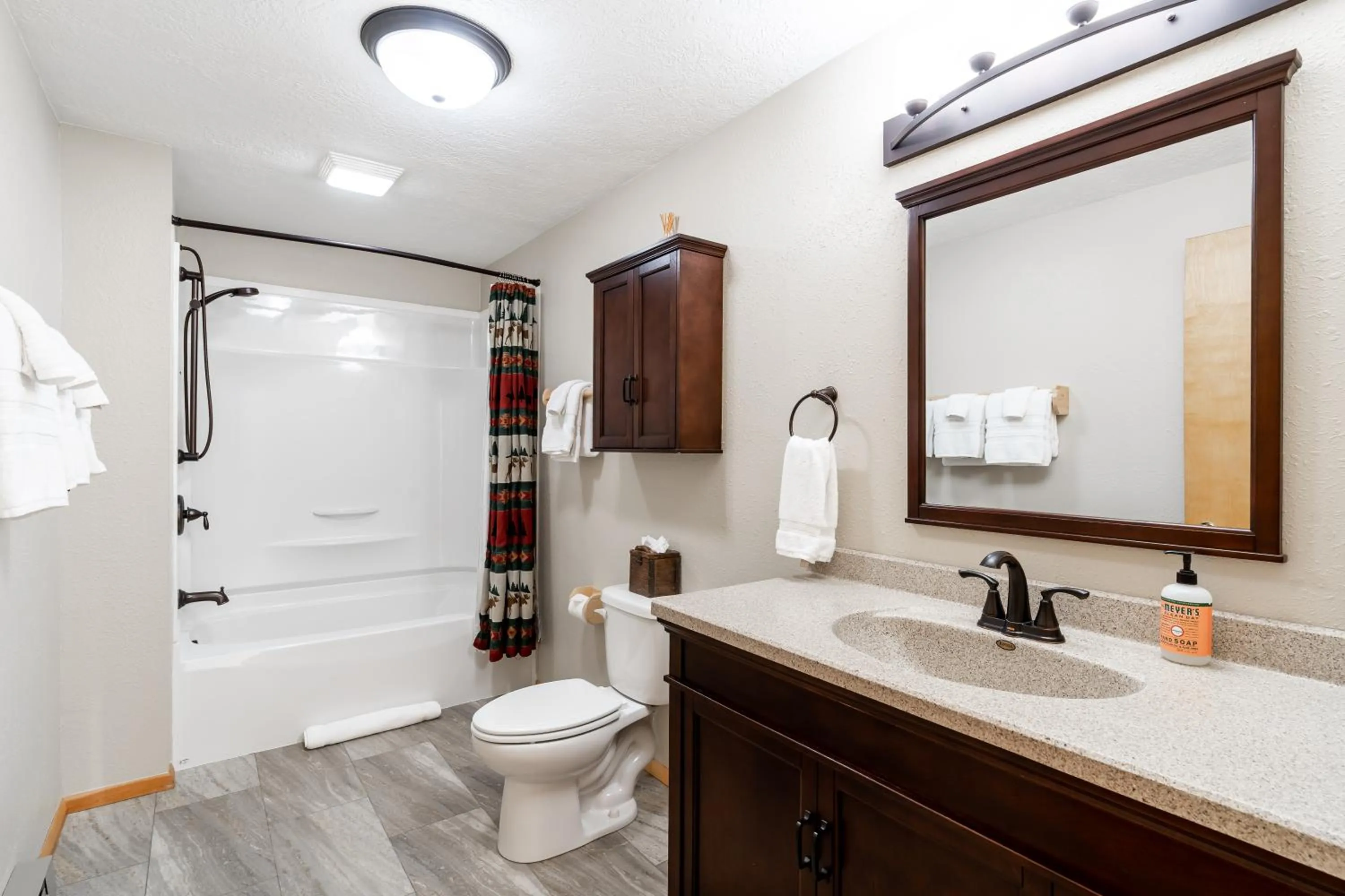 Shower in Shepherd Family Retreats- Moose