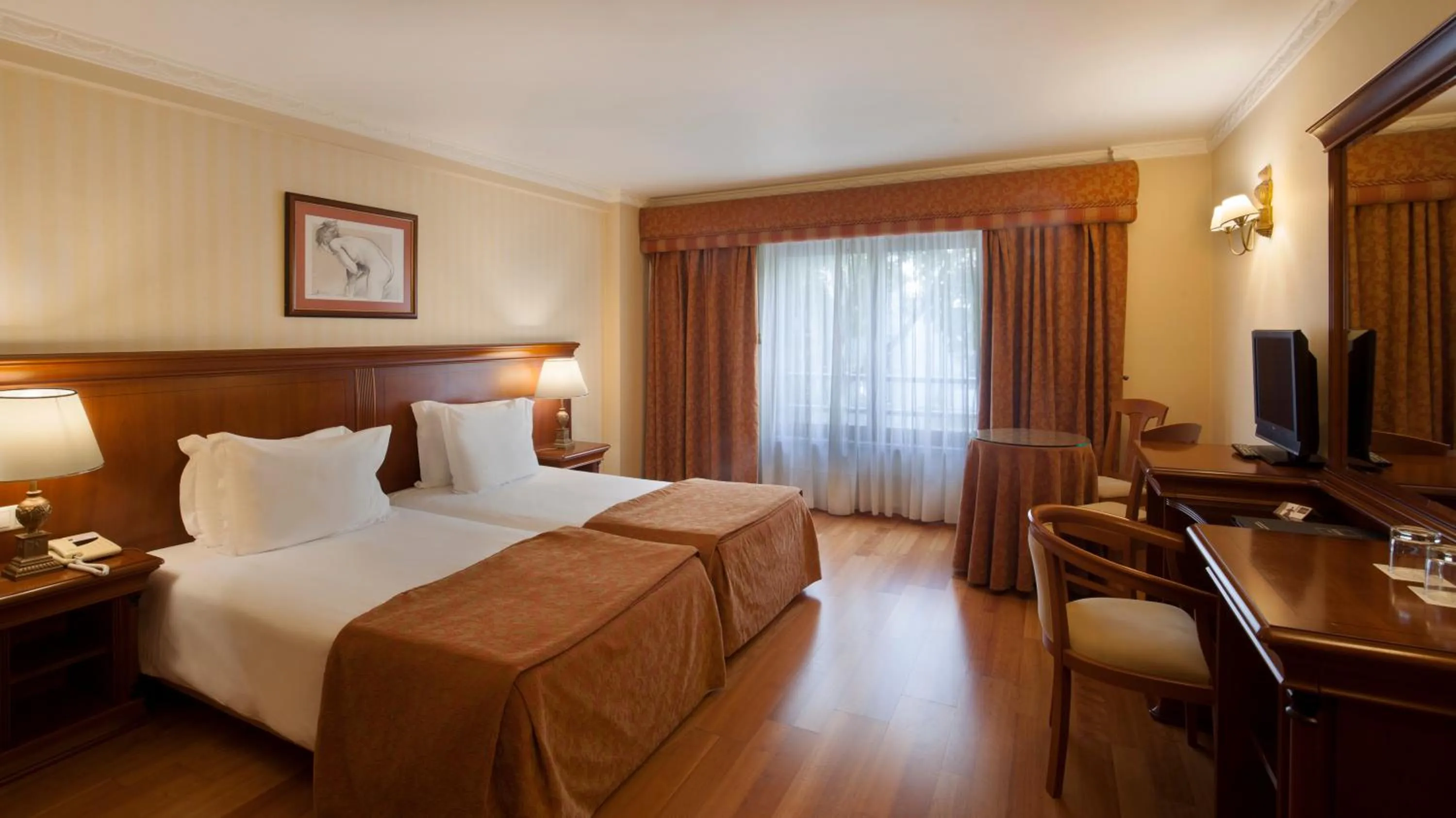 Double Room in TURIM Lisboa Hotel