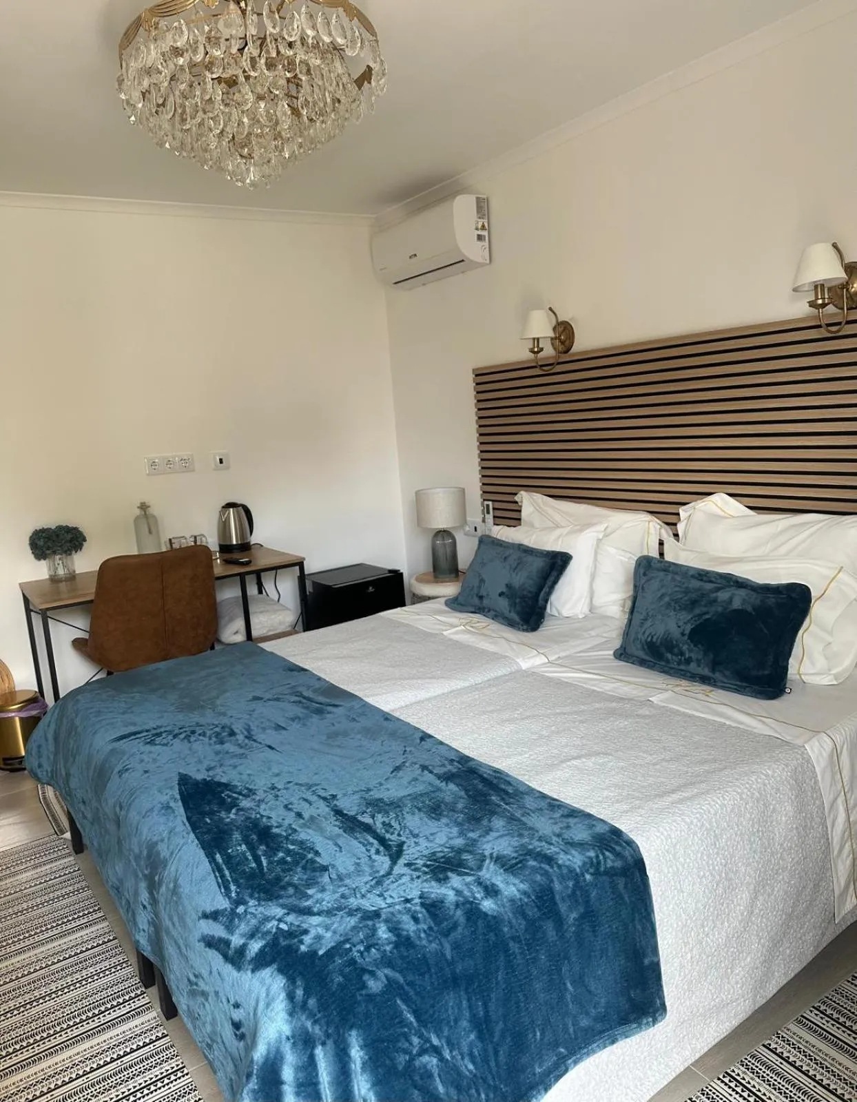 Twin Room with Pool View in Vila Aurora