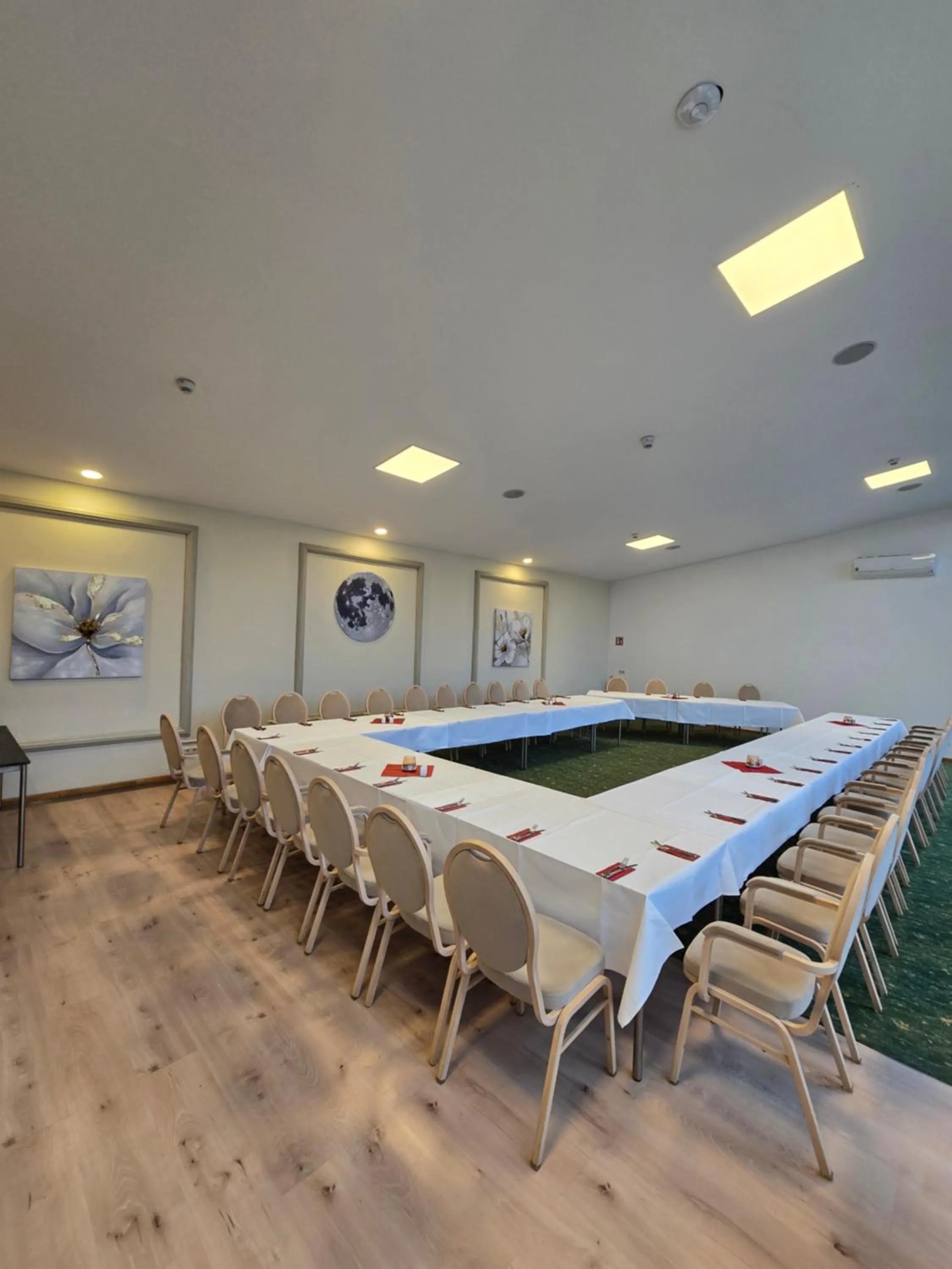 Meeting/conference room in Hotel Bördehof, direkt an der A2 & A14, Restaurant, Tagung, individuell