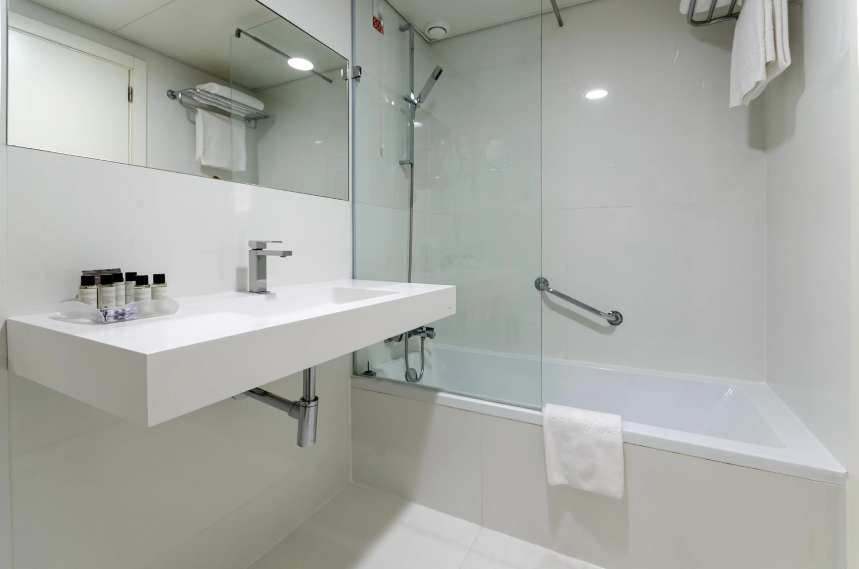 Bathroom in Olissippo Marquês de Sá