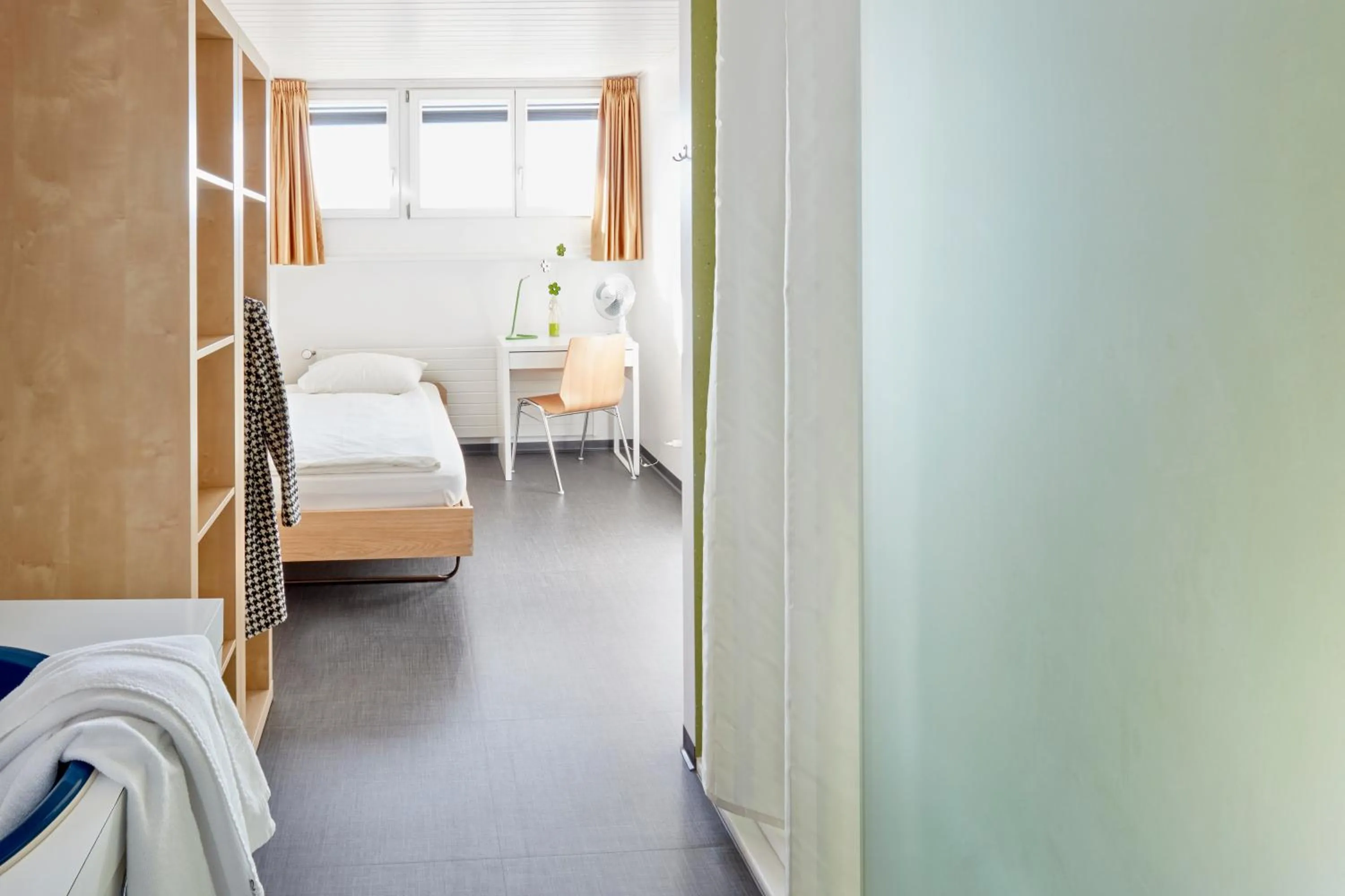 Bedroom, Bed in Ostello Montebello - Bellinzona Youth Hostel