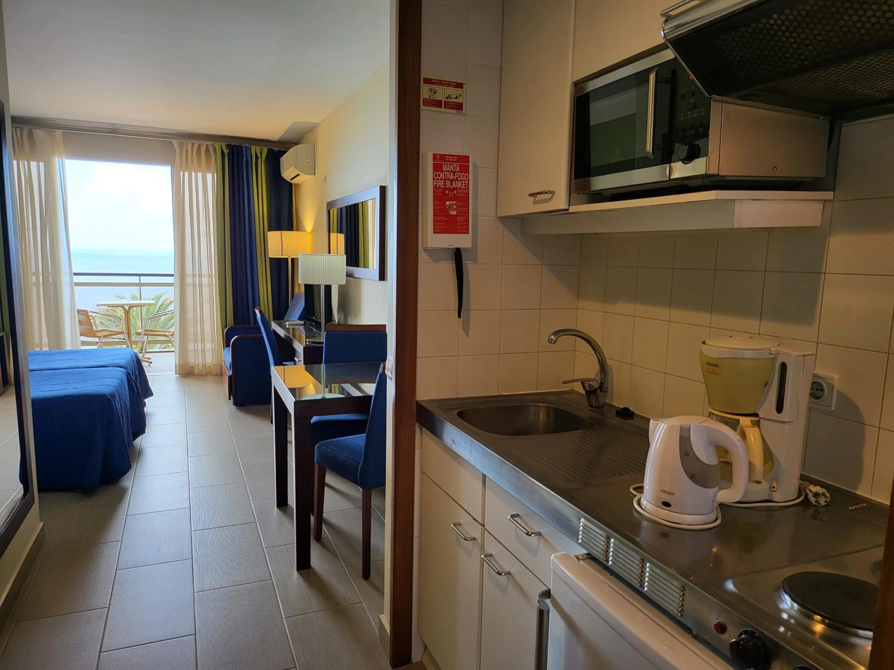 Bedroom in Hotel Cais da Oliveira